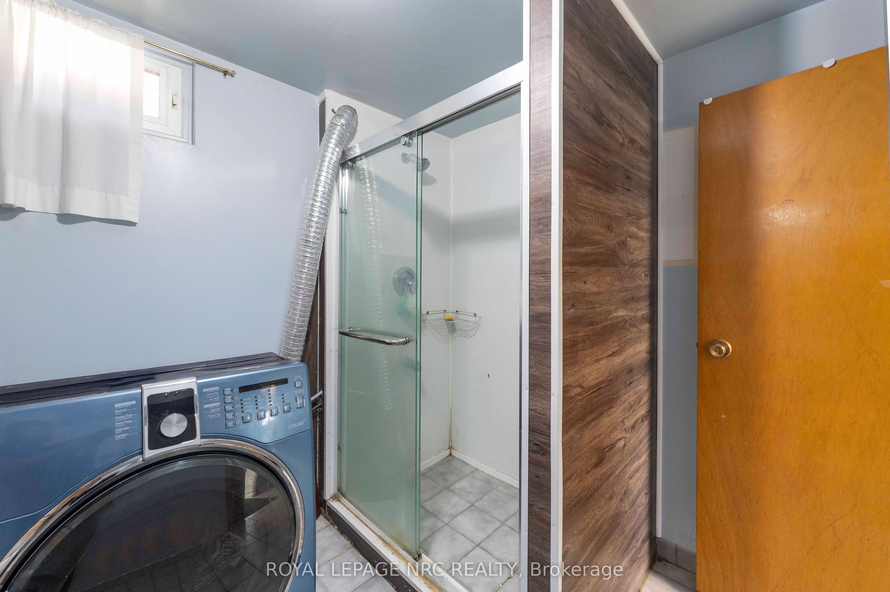35 Eugene Street Property Photo 33