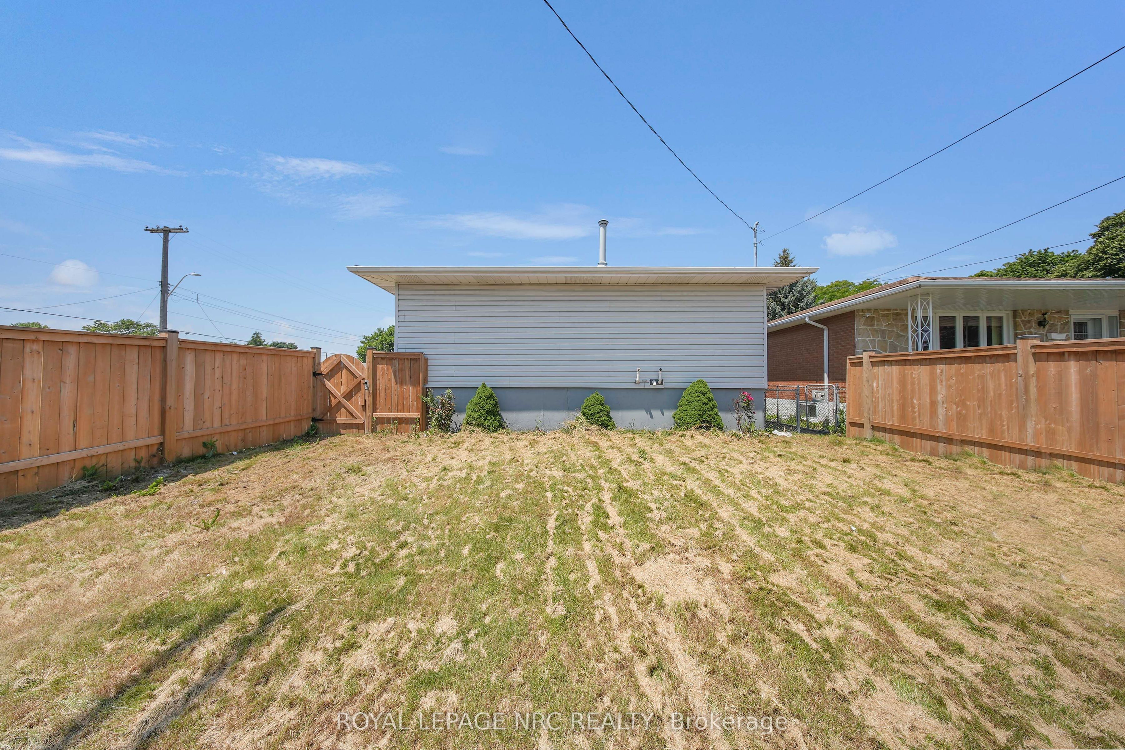 35 Eugene Street Property Photo 36
