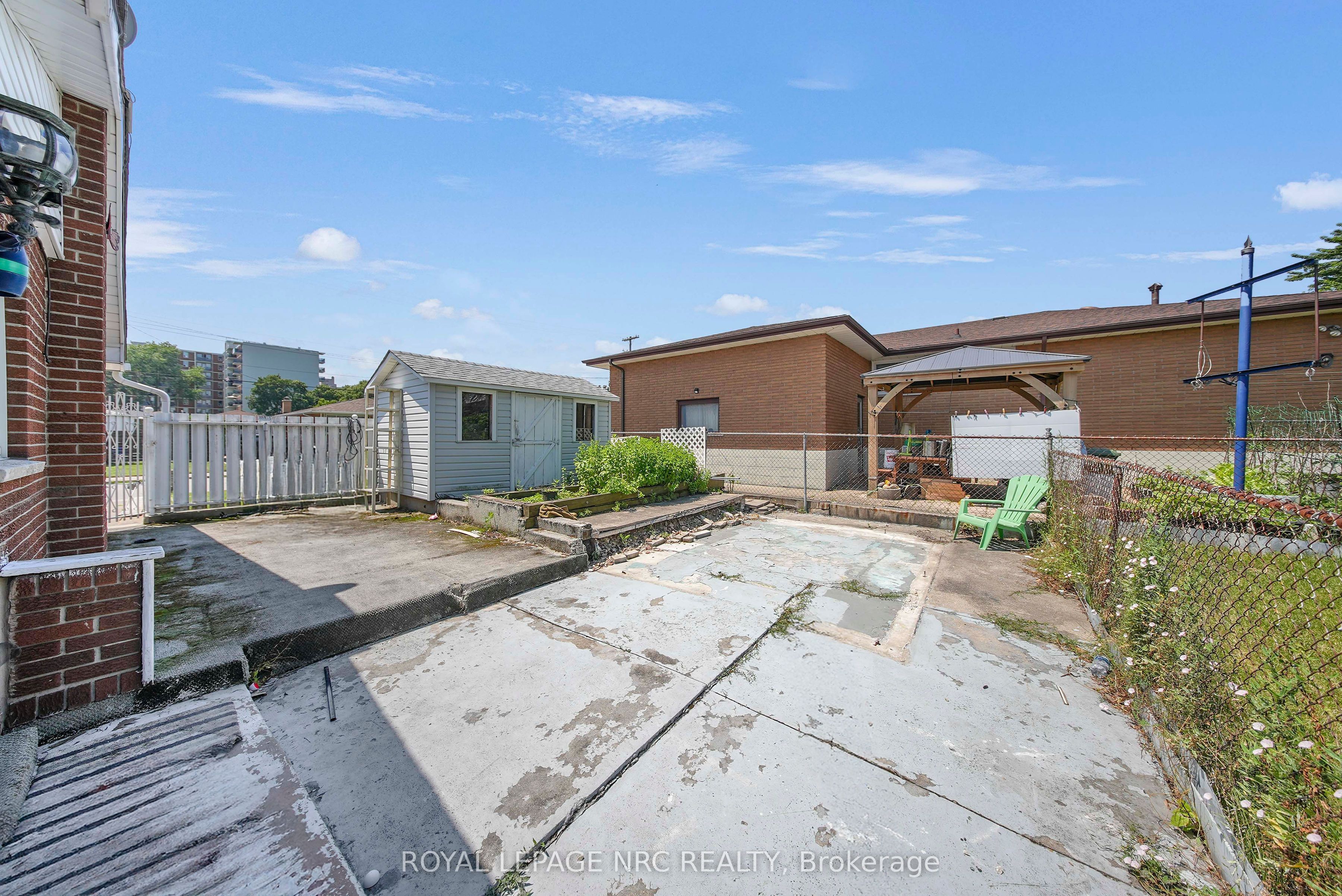 35 Eugene Street Property Photo 39