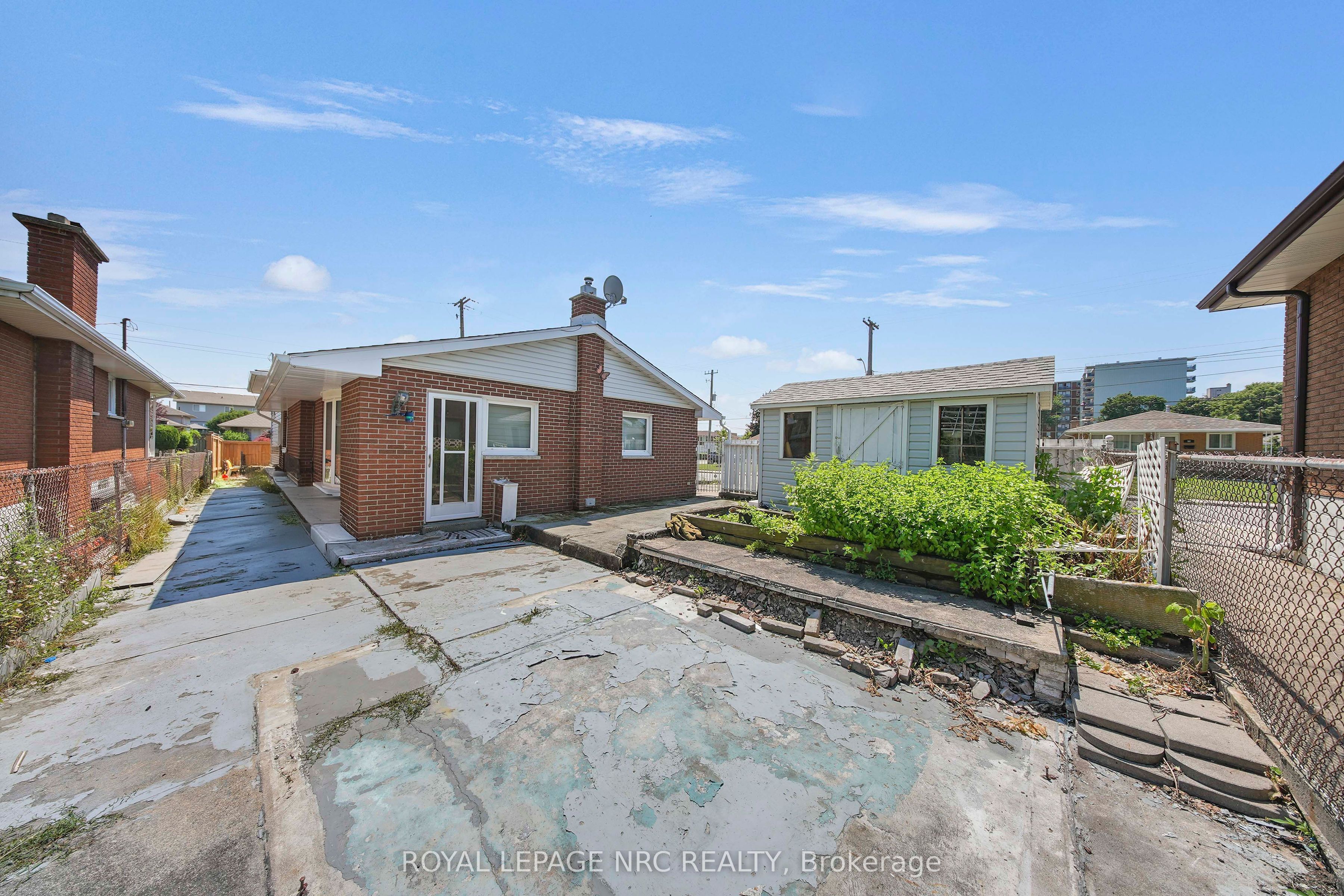 35 Eugene Street Property Photo 41