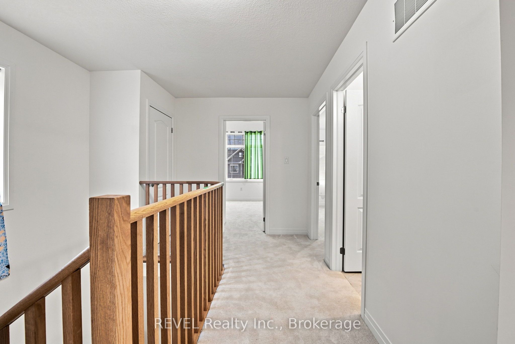20 Selection Heights Property Photo 19