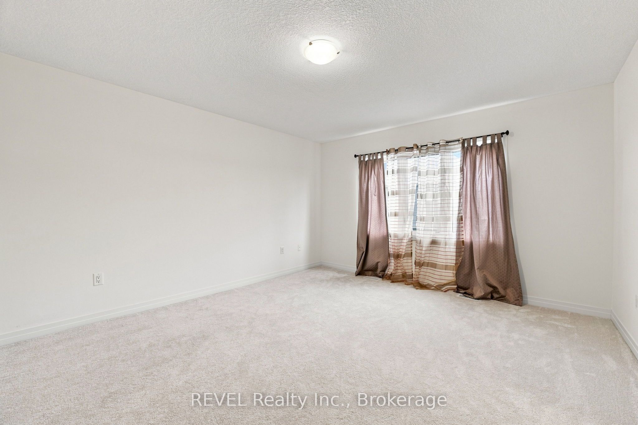 20 Selection Heights Property Photo 27