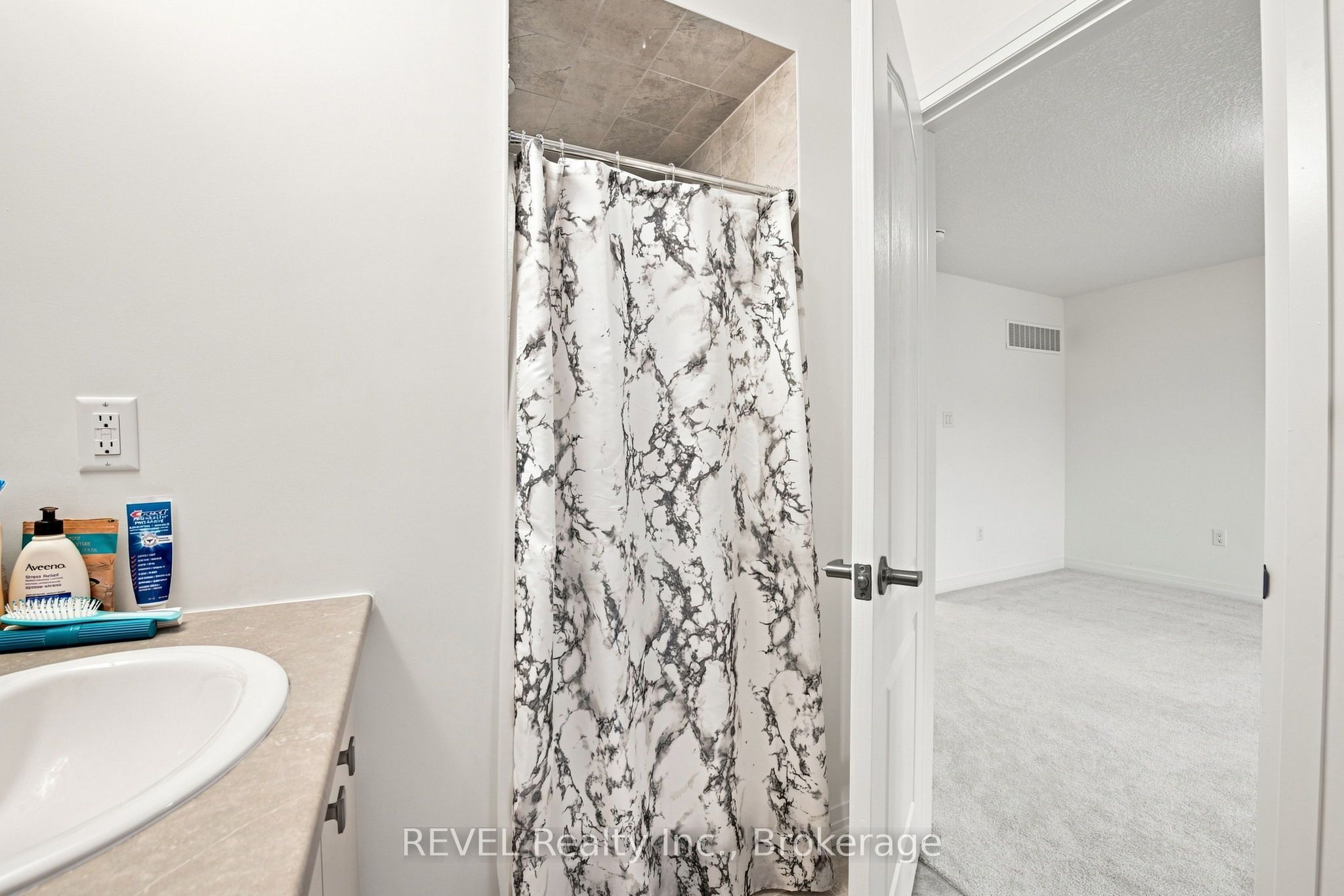20 Selection Heights Property Photo 30