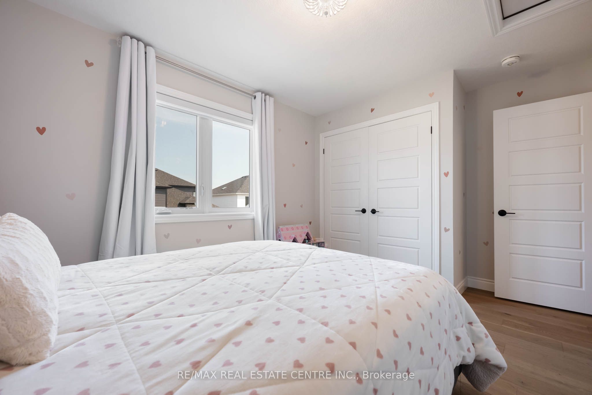 15 Lang Lane Property Photo 33