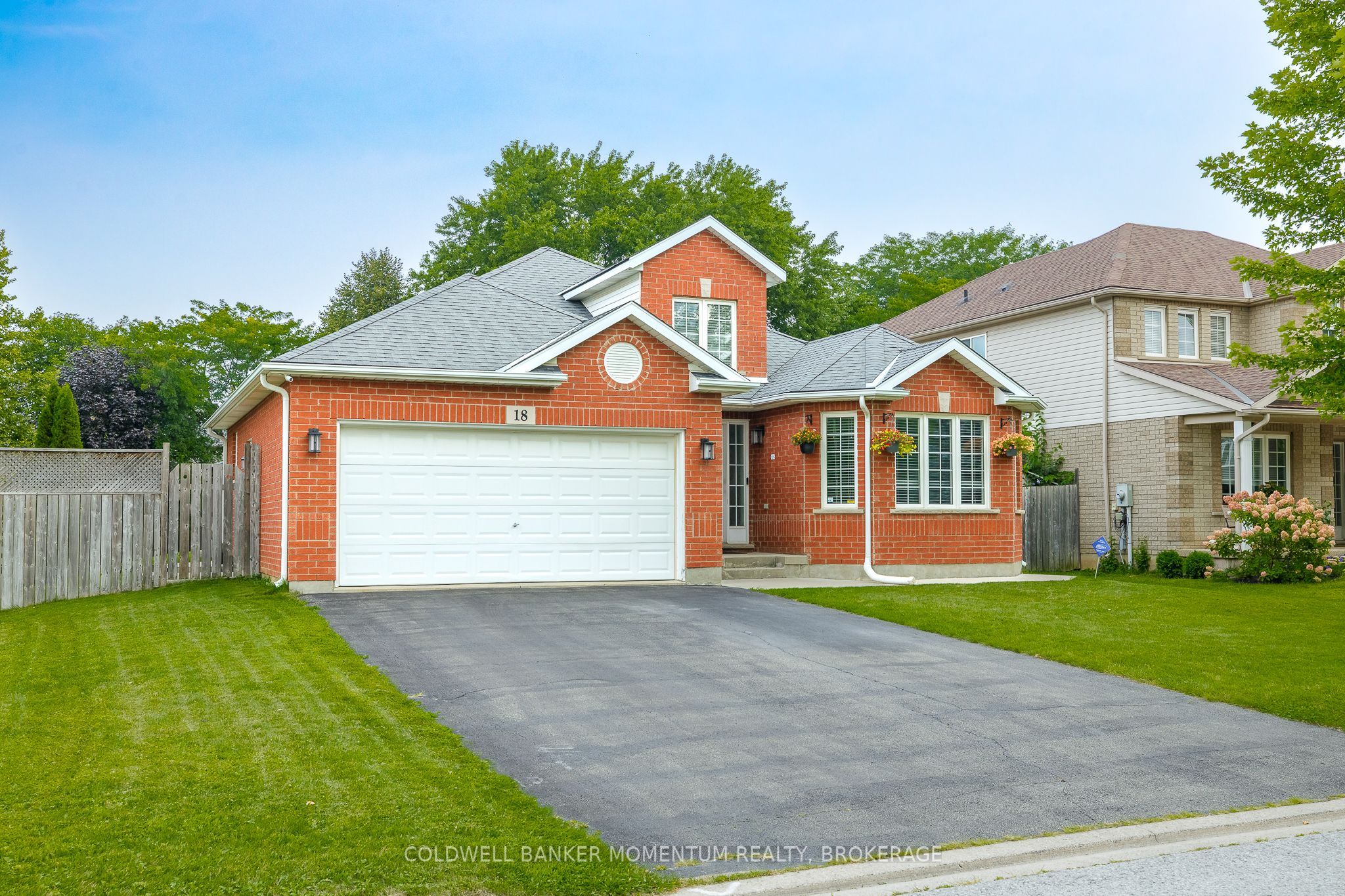 18 Loretta Drive Property Photo 1