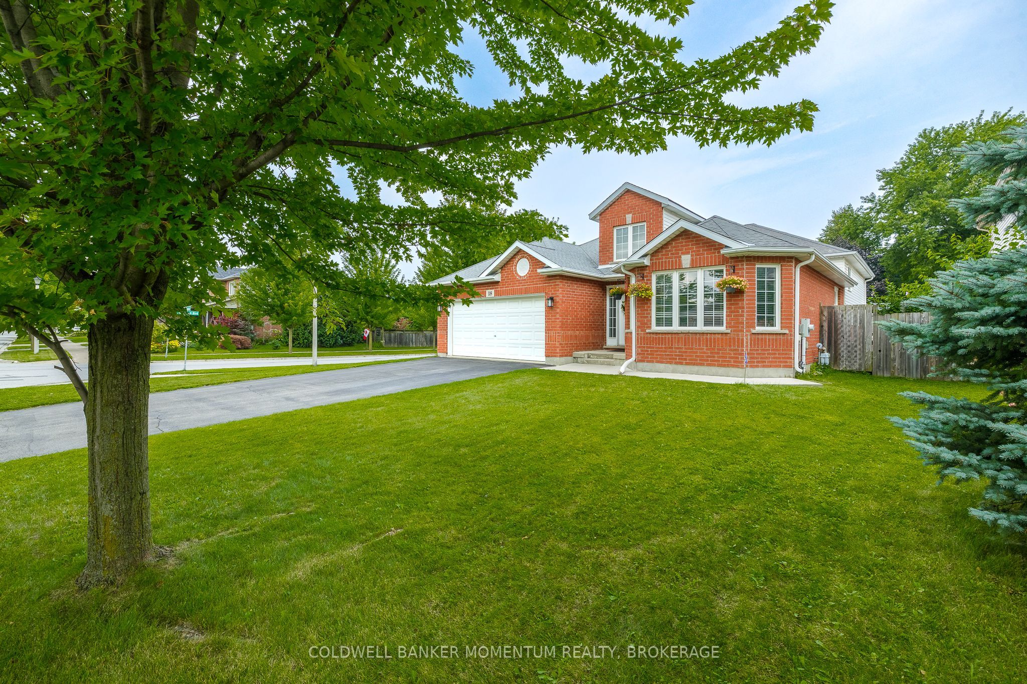 18 Loretta Drive Property Photo 4