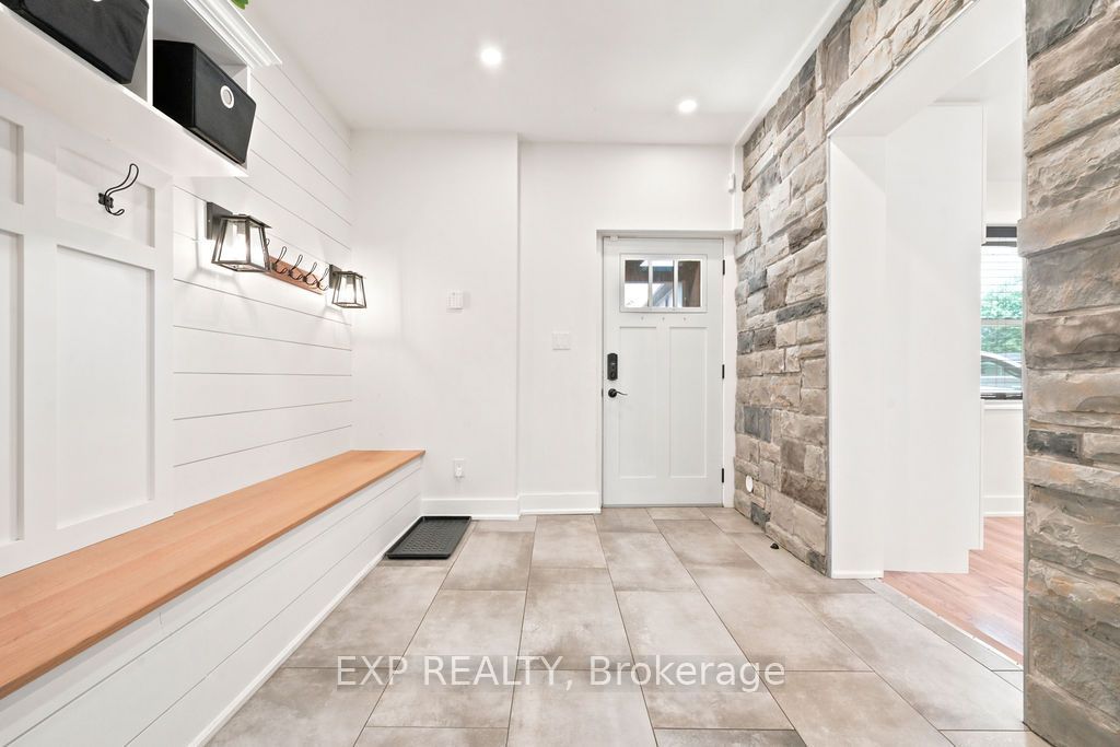 12595 Lanark Road Property Photo 16