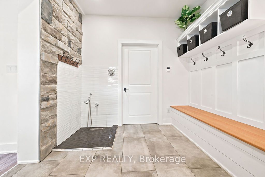 12595 Lanark Road Property Photo 18