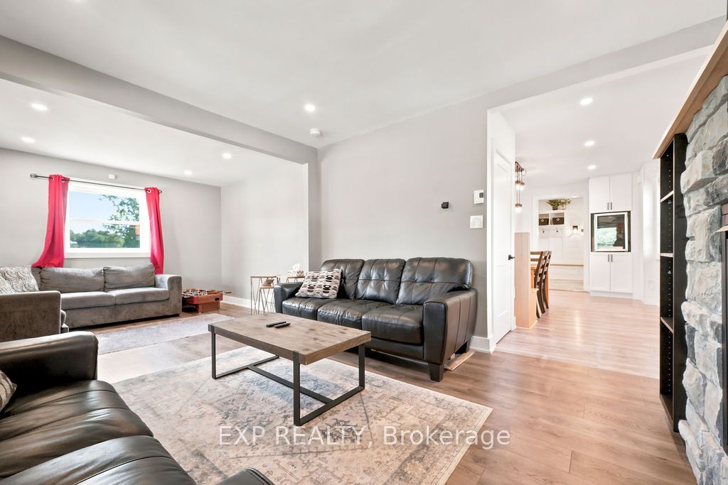 12595 Lanark Road Property Photo 24