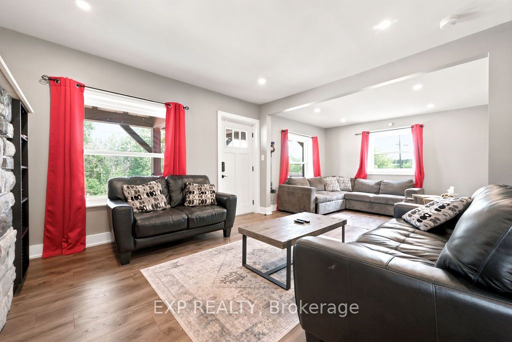 12595 Lanark Road Property Photo 25