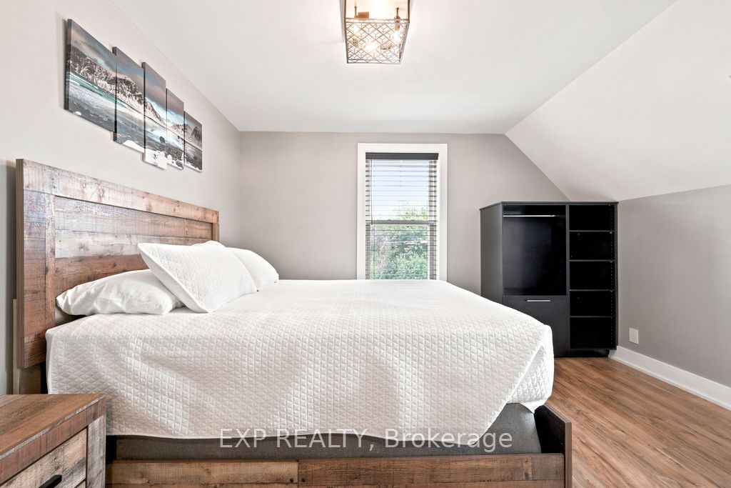 12595 Lanark Road Property Photo 29