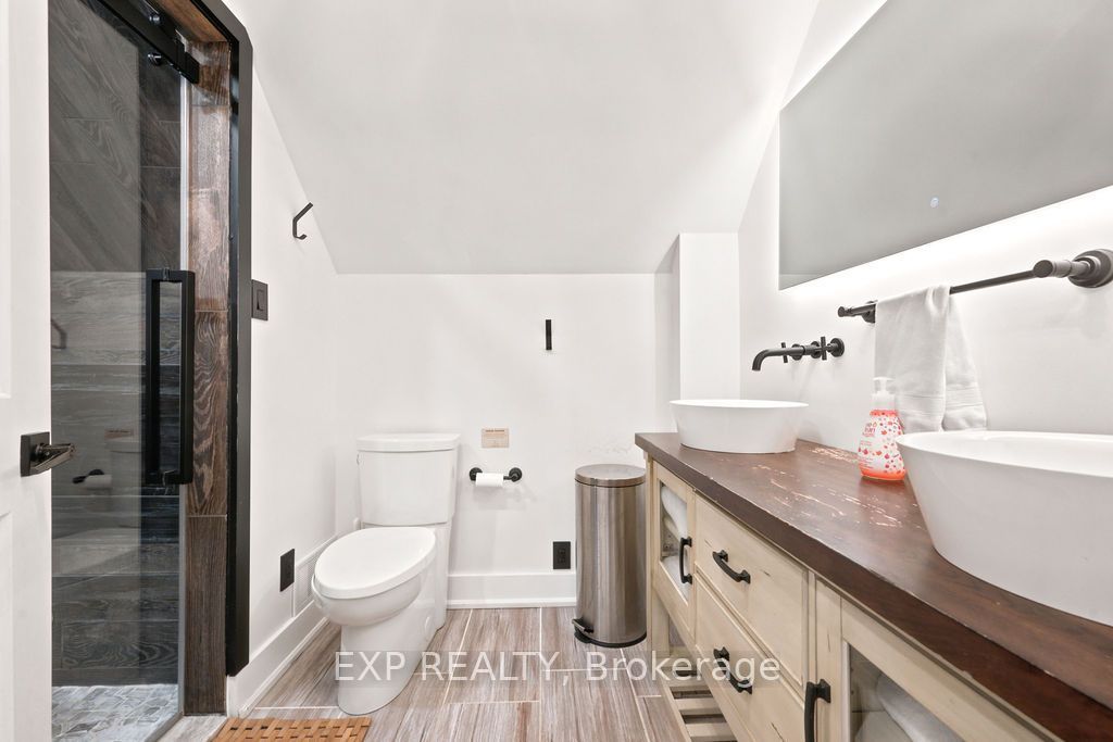 12595 Lanark Road Property Photo 37