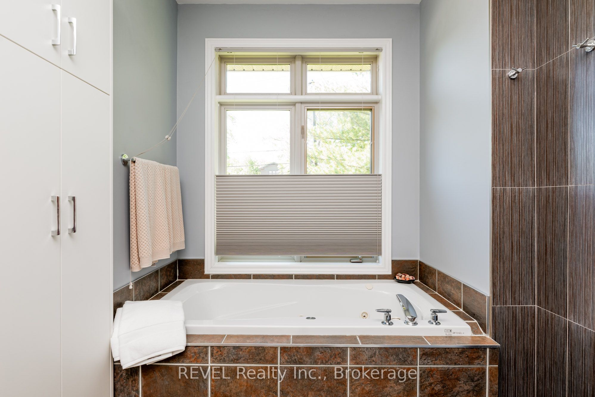139 Glendale Avenue 1 Property Photo 16
