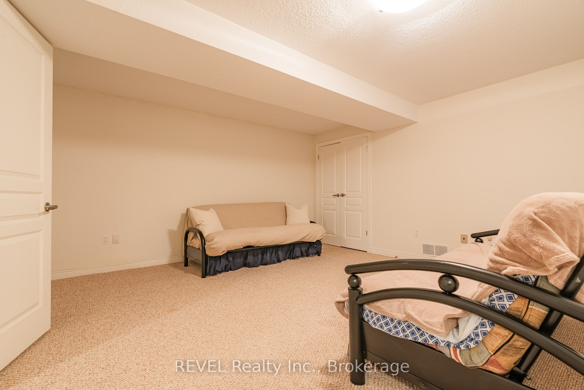 139 Glendale Avenue 1 Property Photo 23