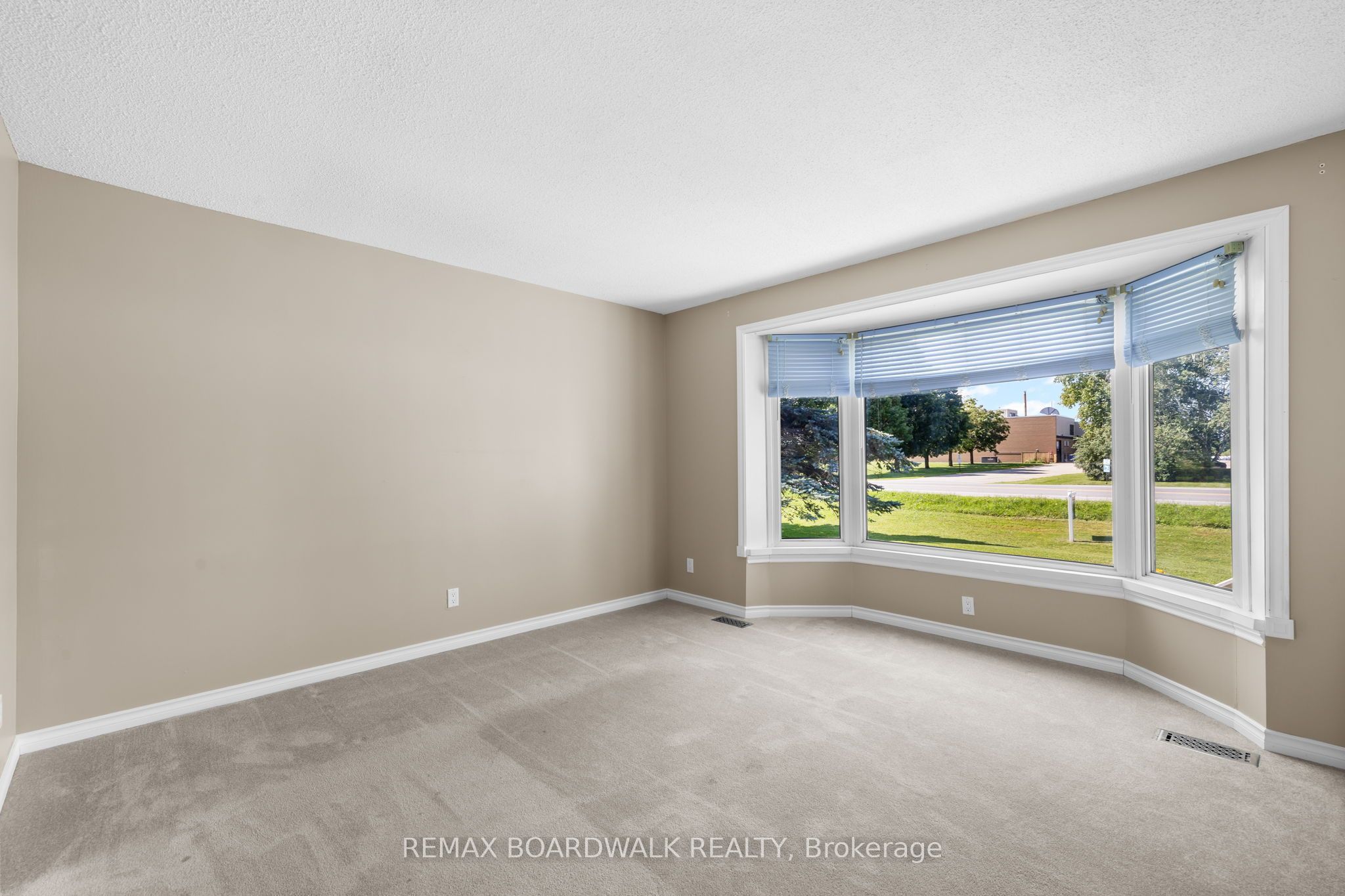 189 Arnold Drive Property Photo 7