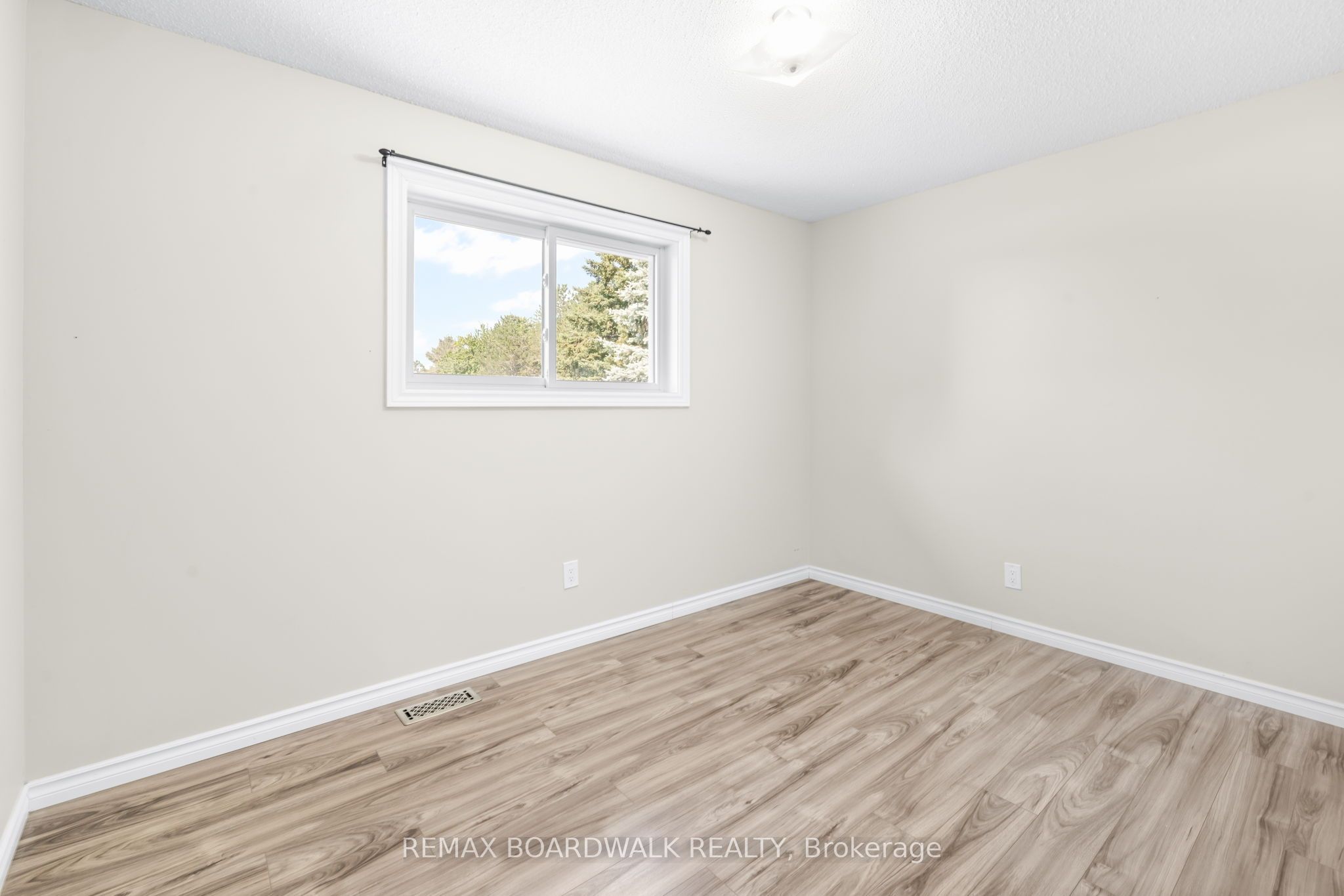 189 Arnold Drive Property Photo 21