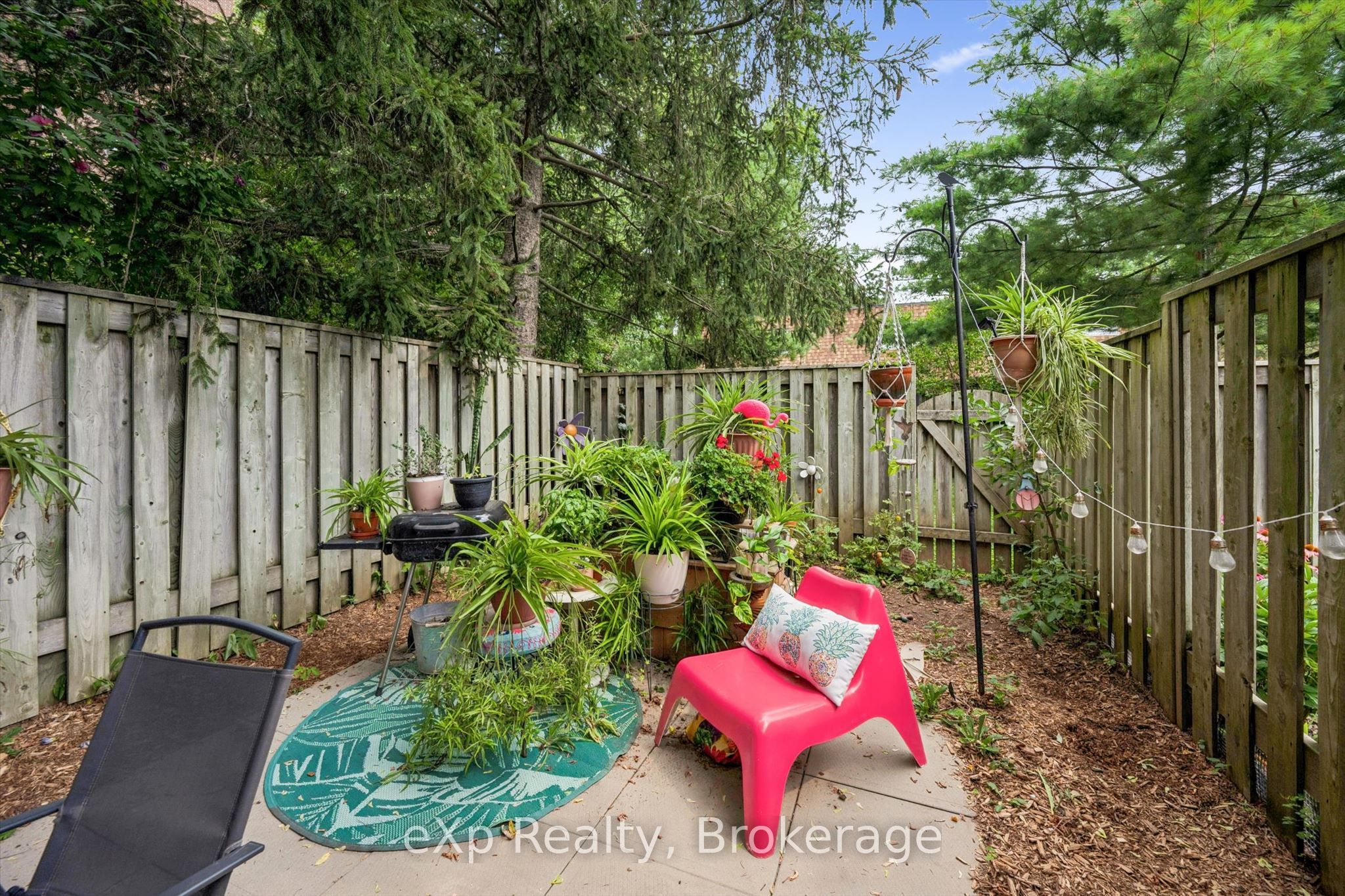383 Edinburgh Road S 16 Property Photo 29