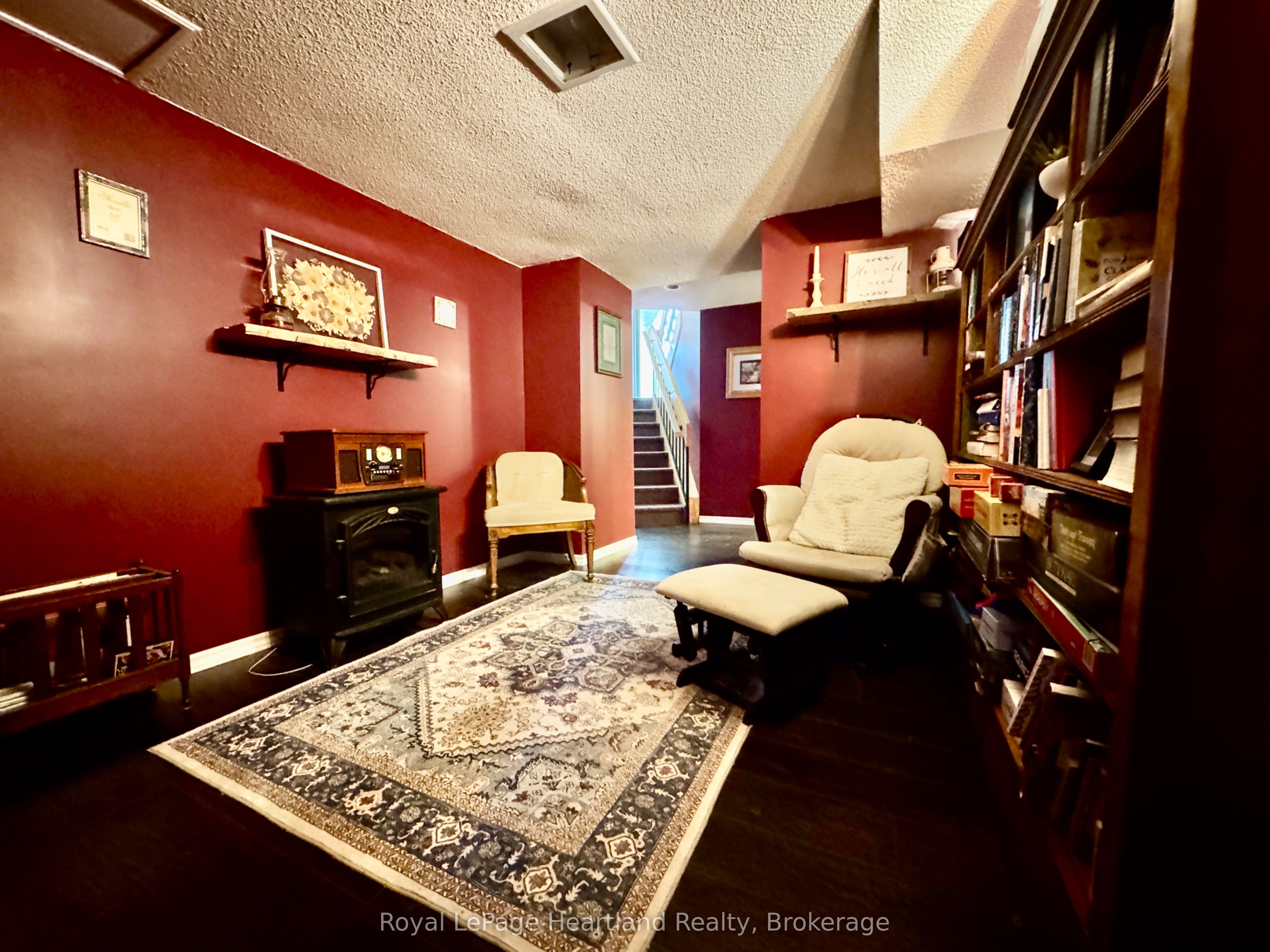 3080 Patrick Street Property Photo 4