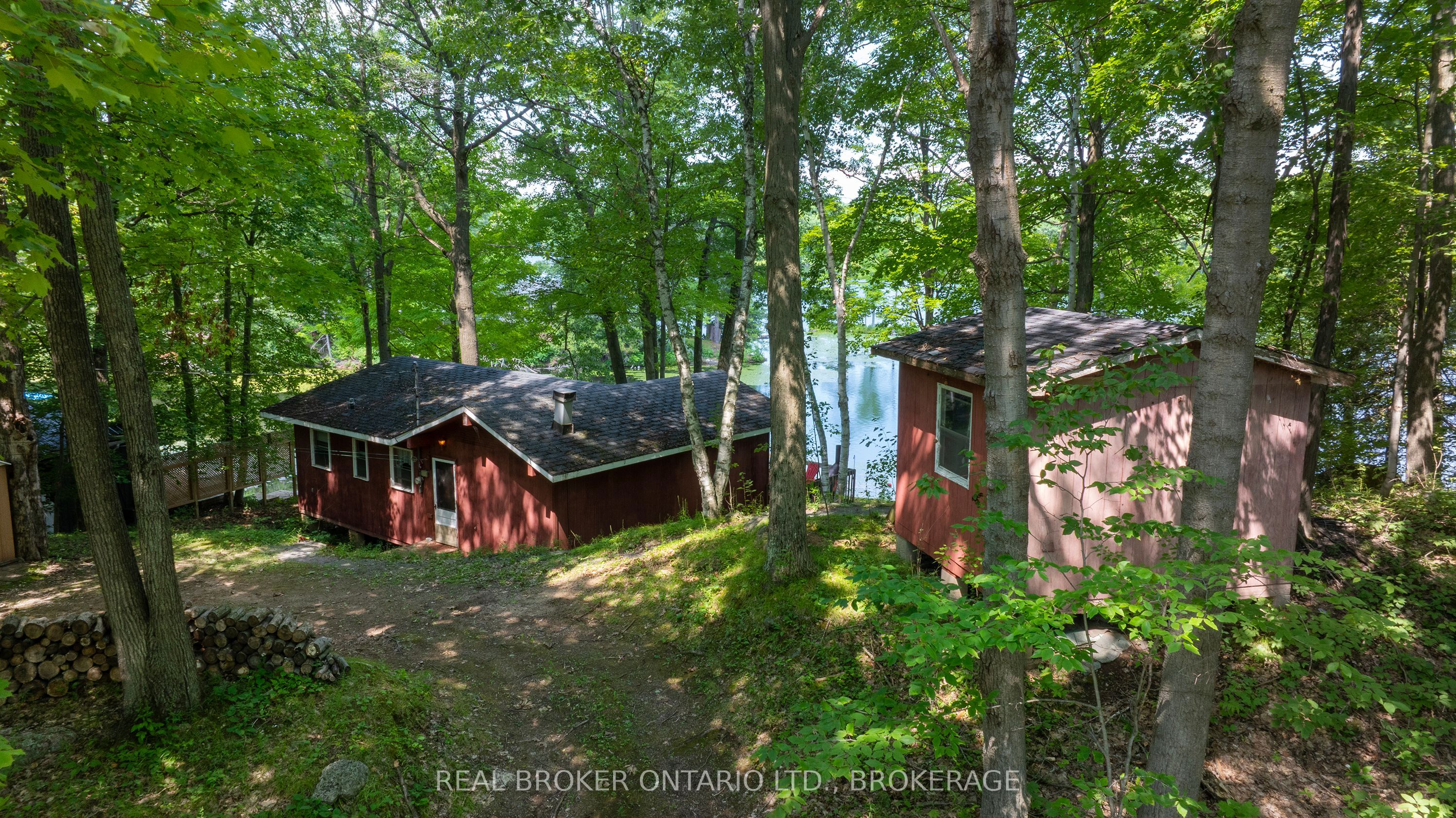 2096 Eel Bay Road Property Photo 2