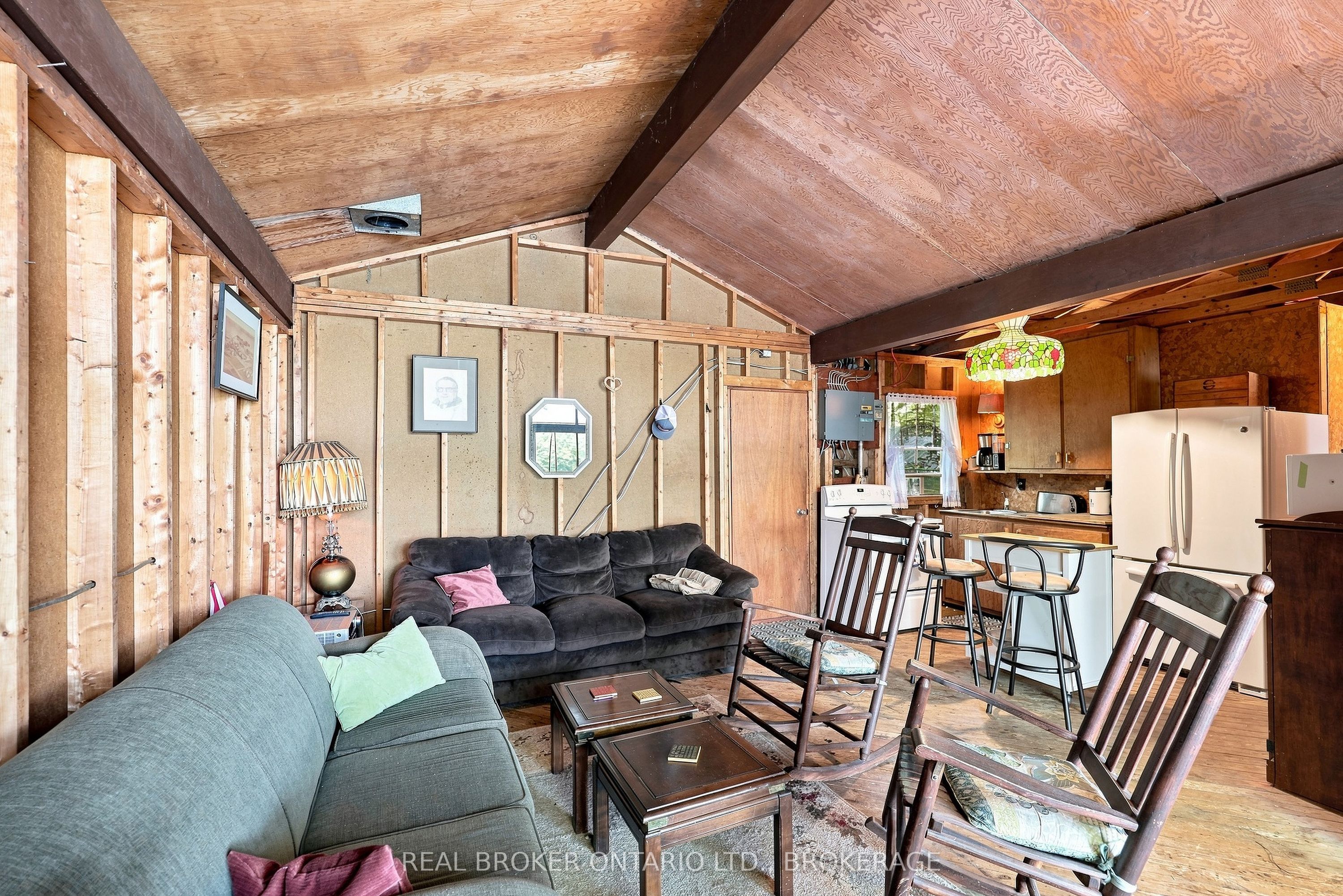 2096 Eel Bay Road Property Photo 15