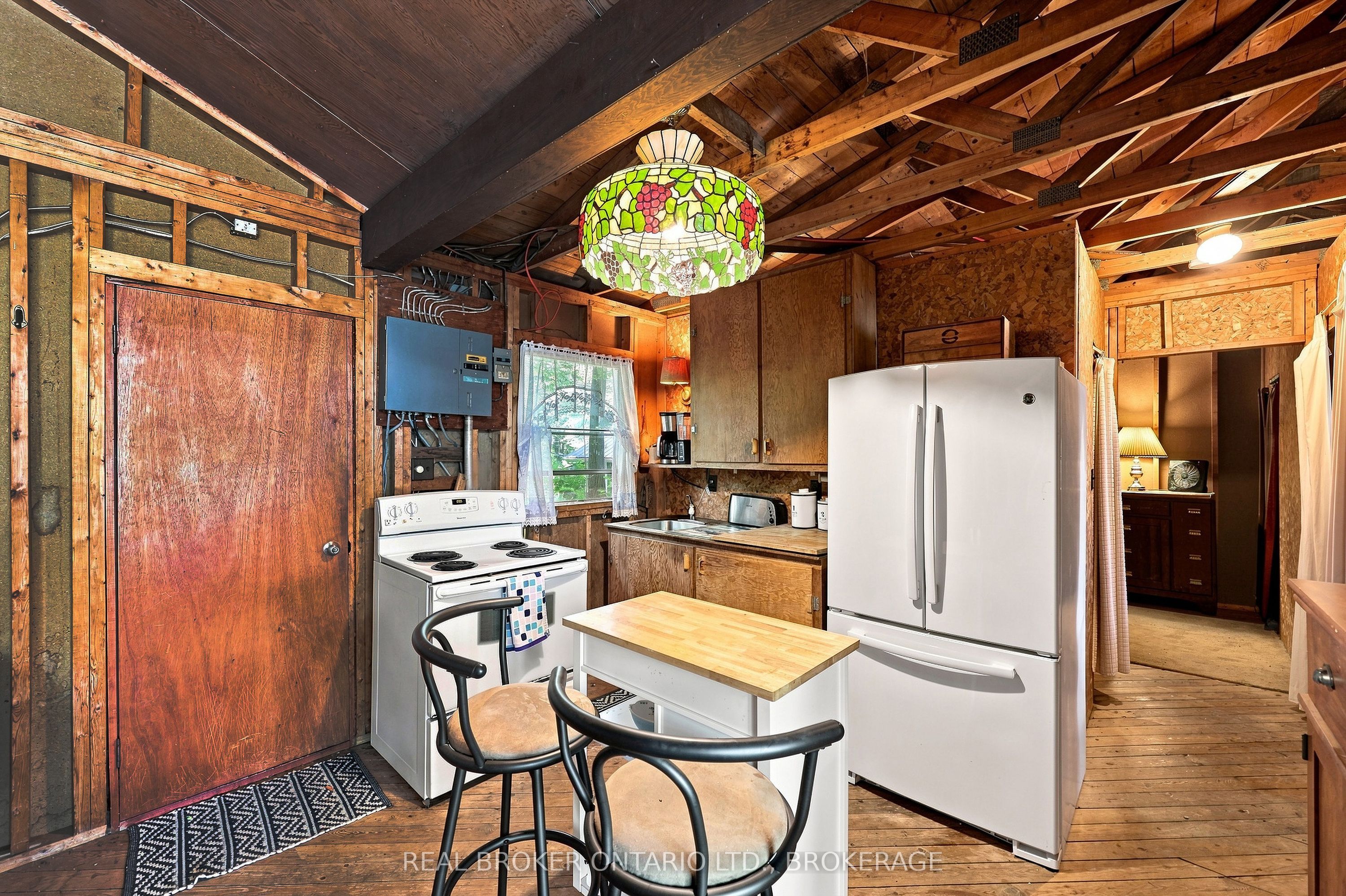 2096 Eel Bay Road Property Photo 16