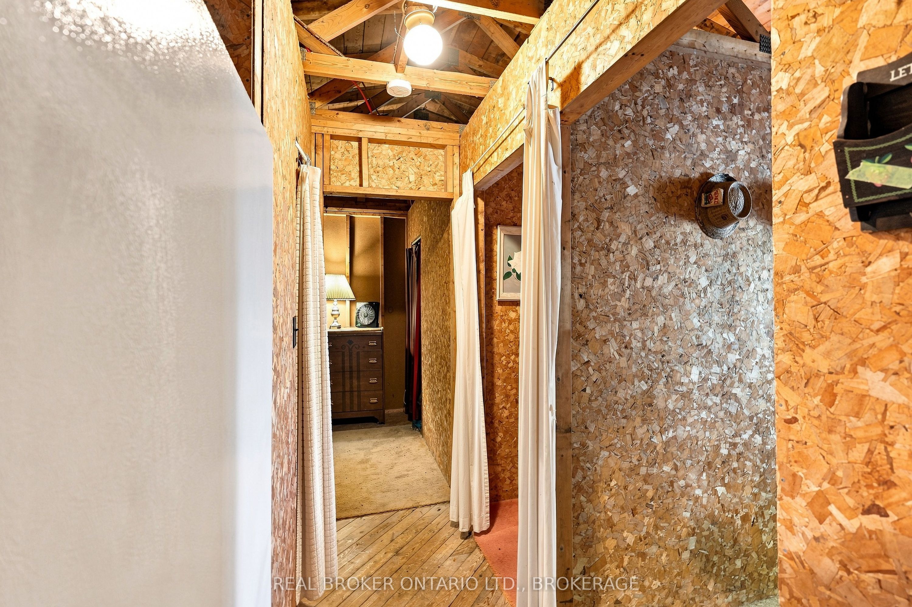 2096 Eel Bay Road Property Photo 20