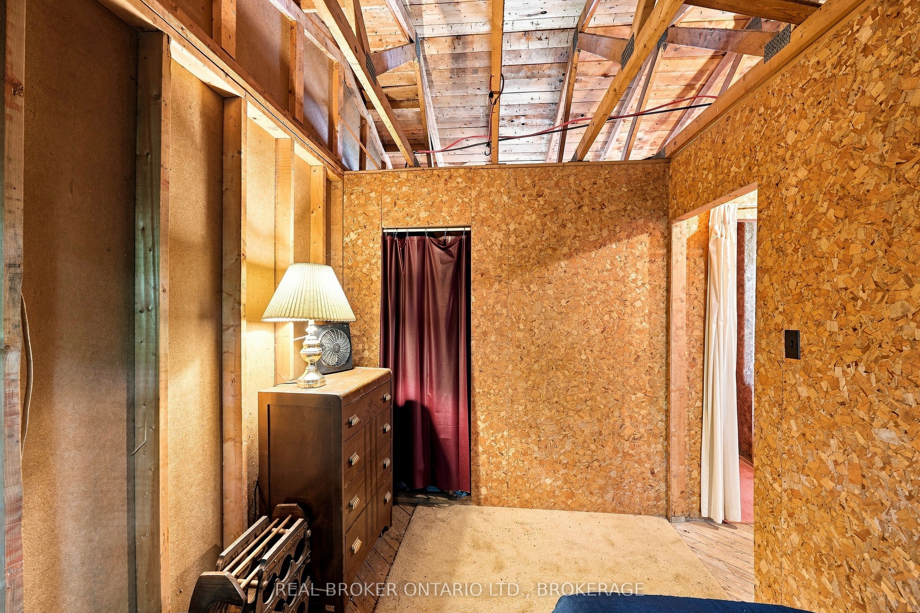 2096 Eel Bay Road Property Photo 29