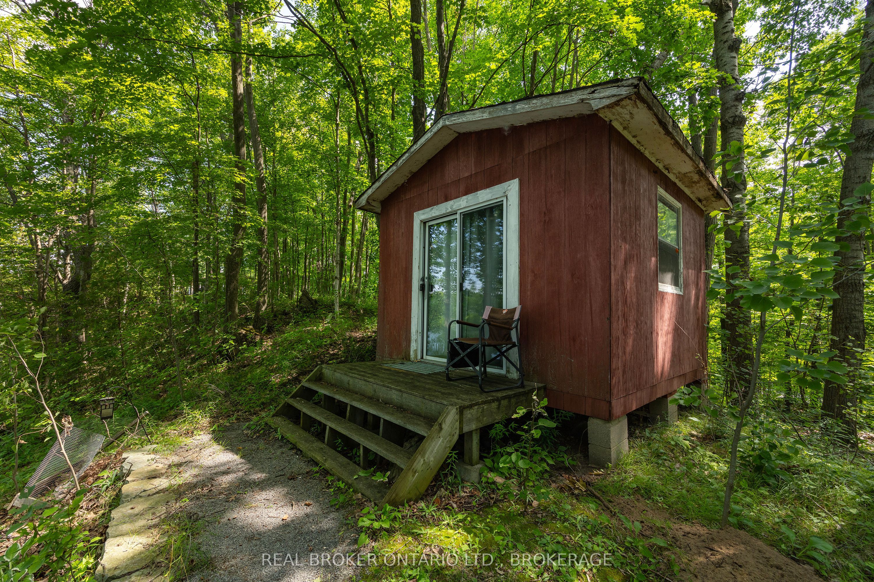 2096 Eel Bay Road Property Photo 33