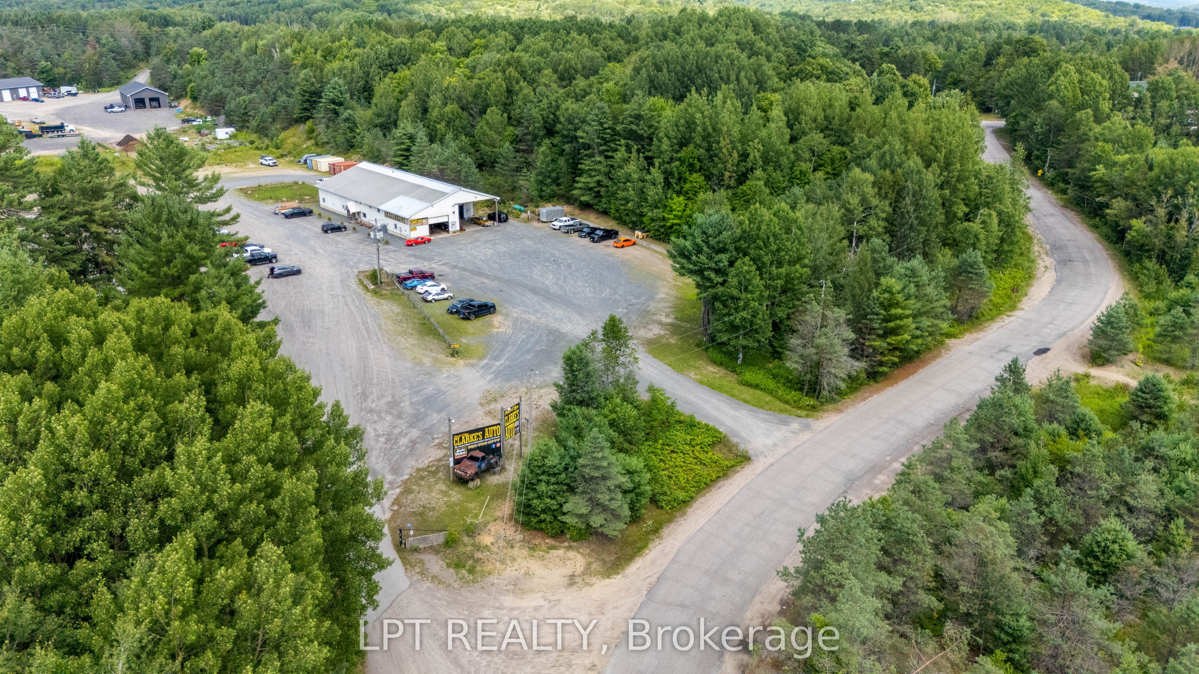 492 Old Ferguson Road Property Photo 2