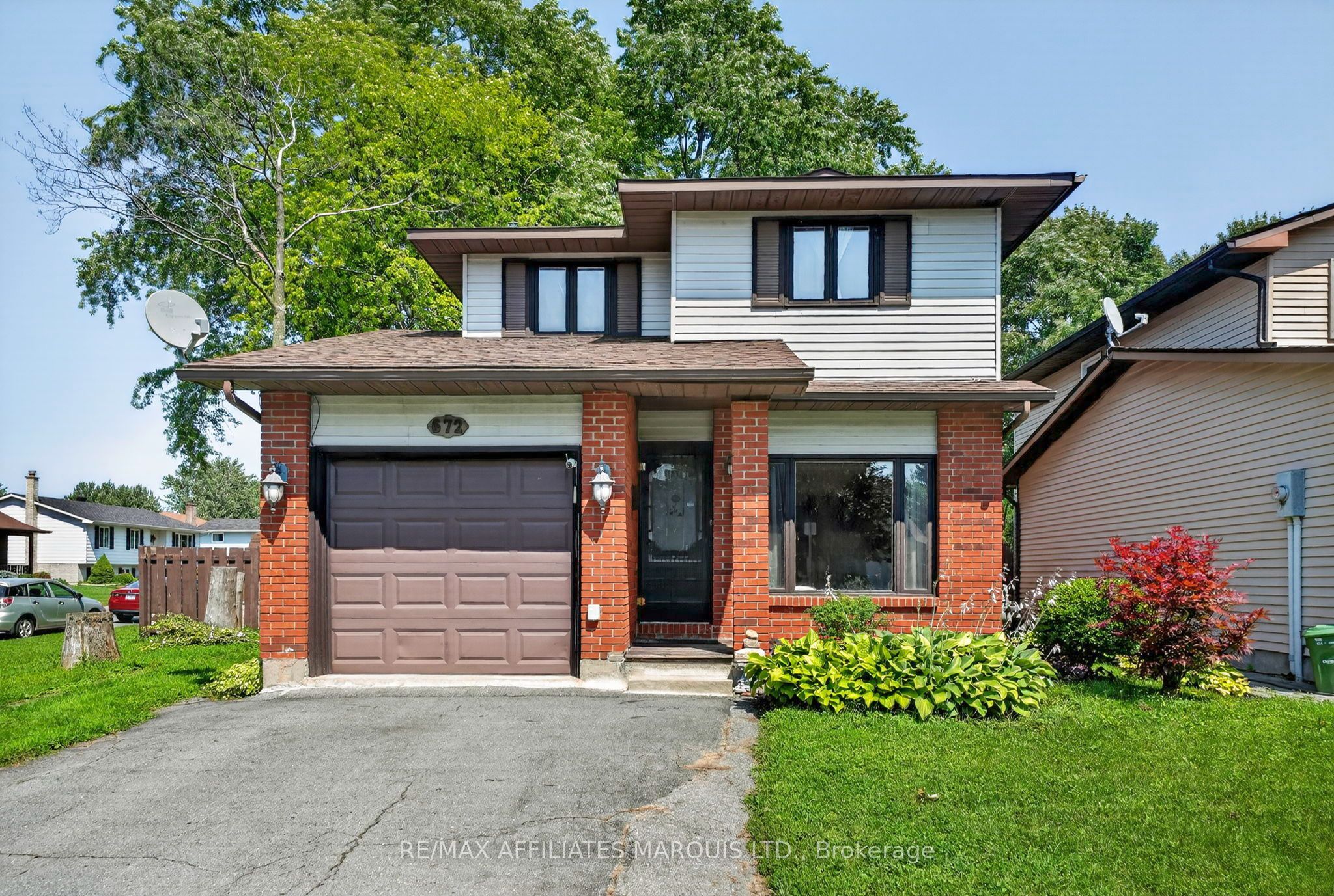 672 Champlain Drive