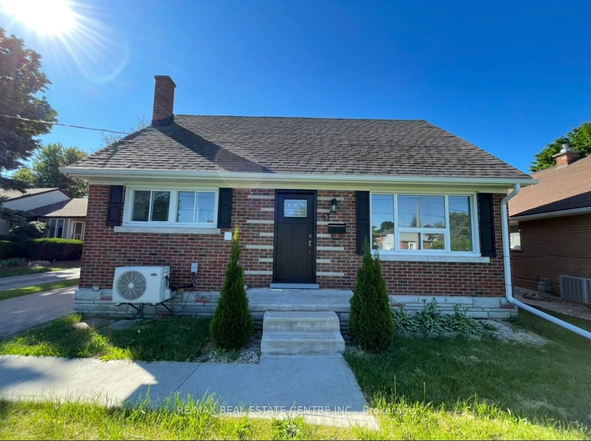 41 Belleview Avenue E Upper Property Photo 1