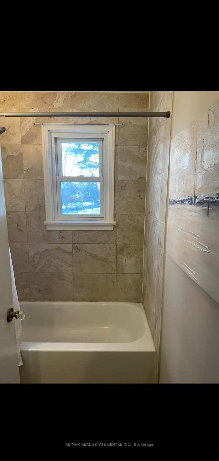 41 Belleview Avenue E Upper Property Photo 13