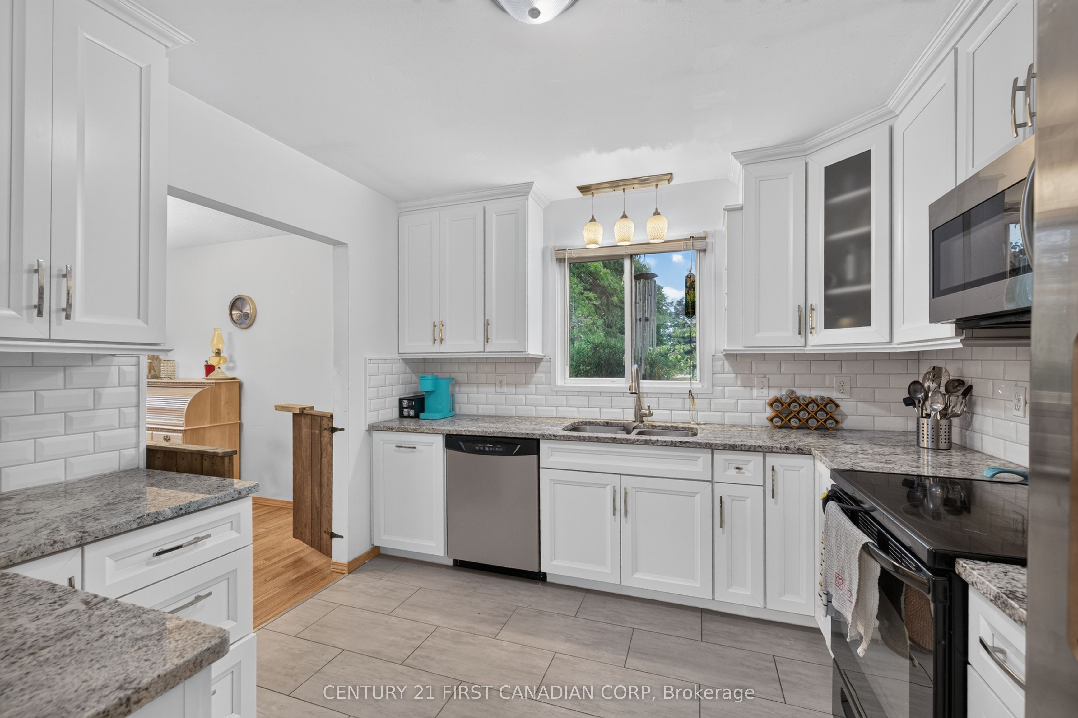 213 Fourth Street Property Photo 4