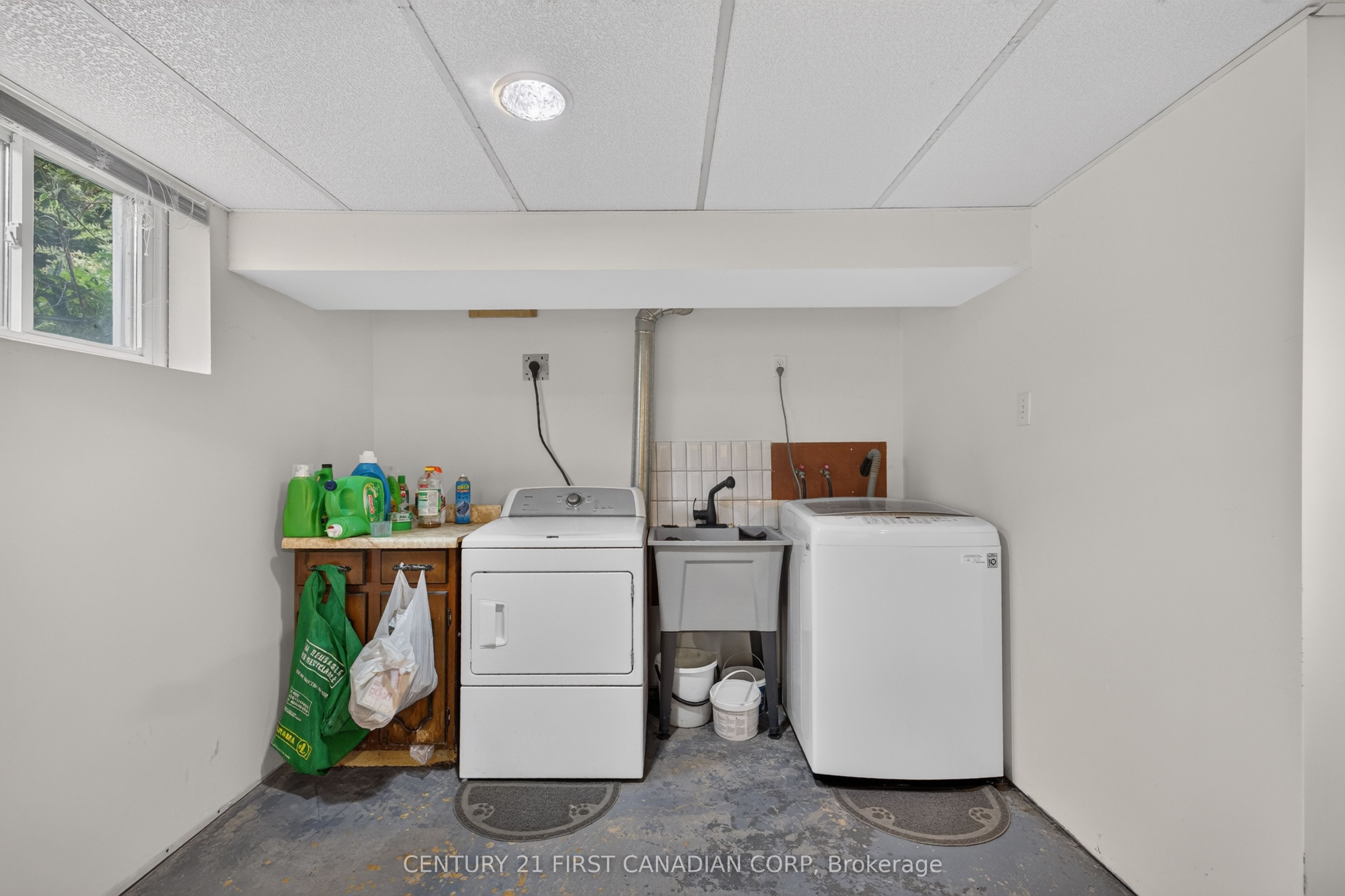 213 Fourth Street Property Photo 14