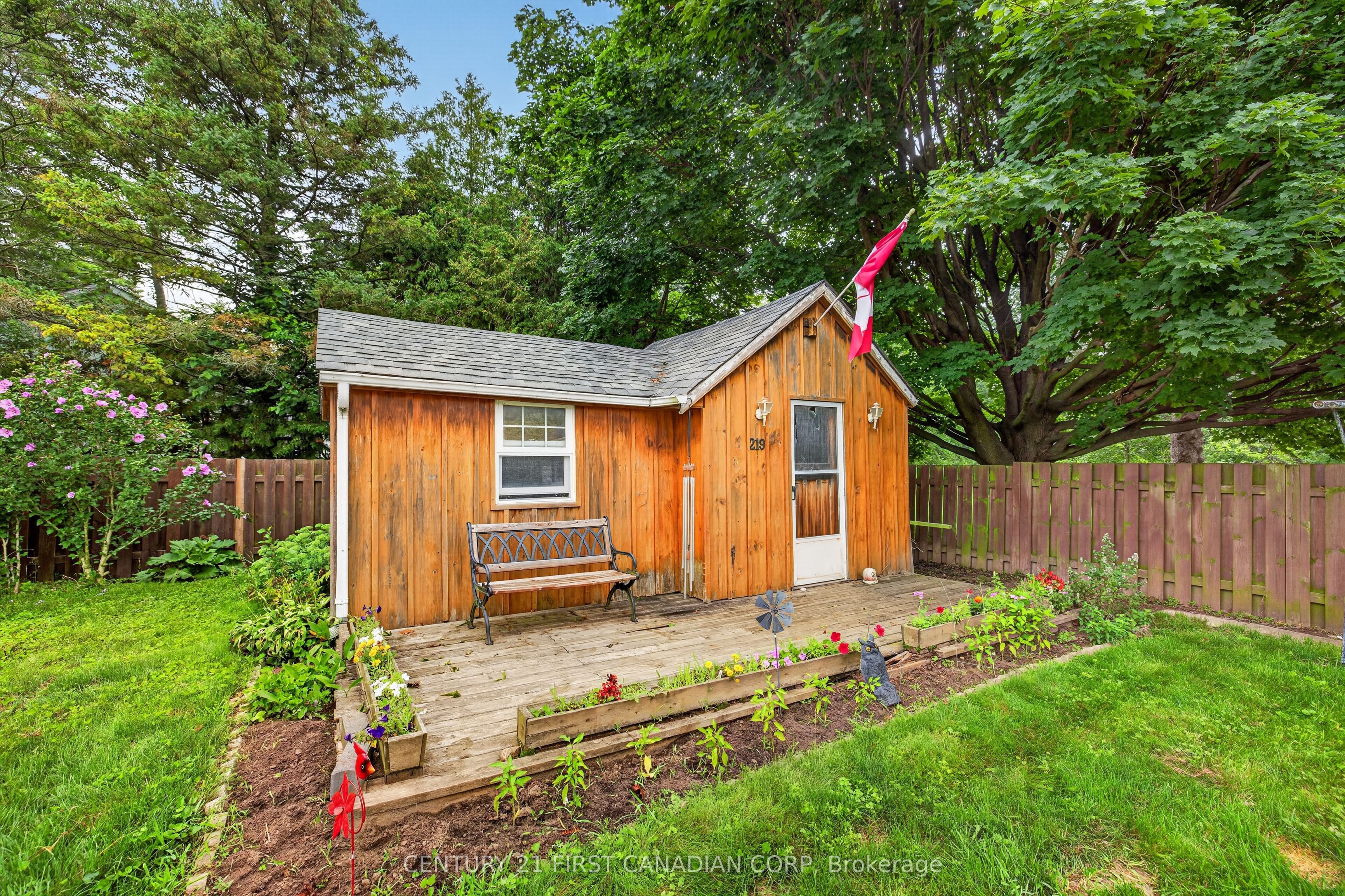 213 Fourth Street Property Photo 15