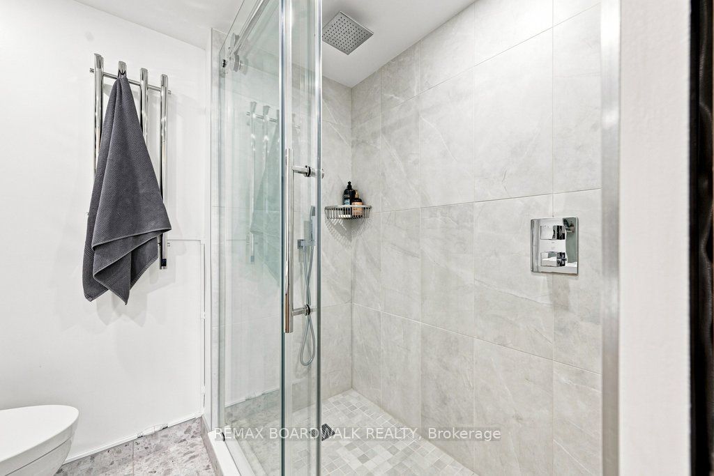 959 North River Road 307 Property Photo 32