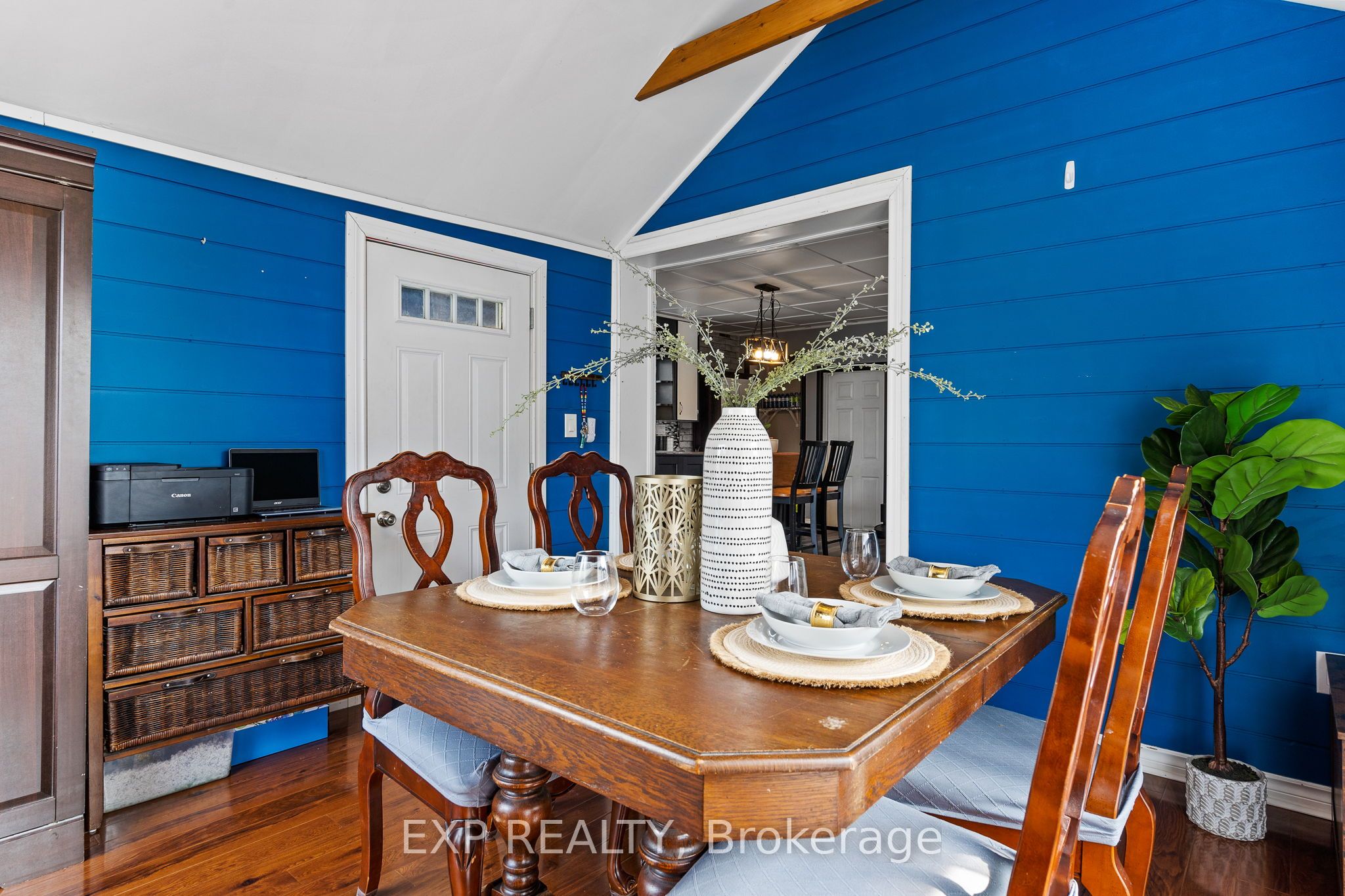 4235 Fly Road Property Photo 9