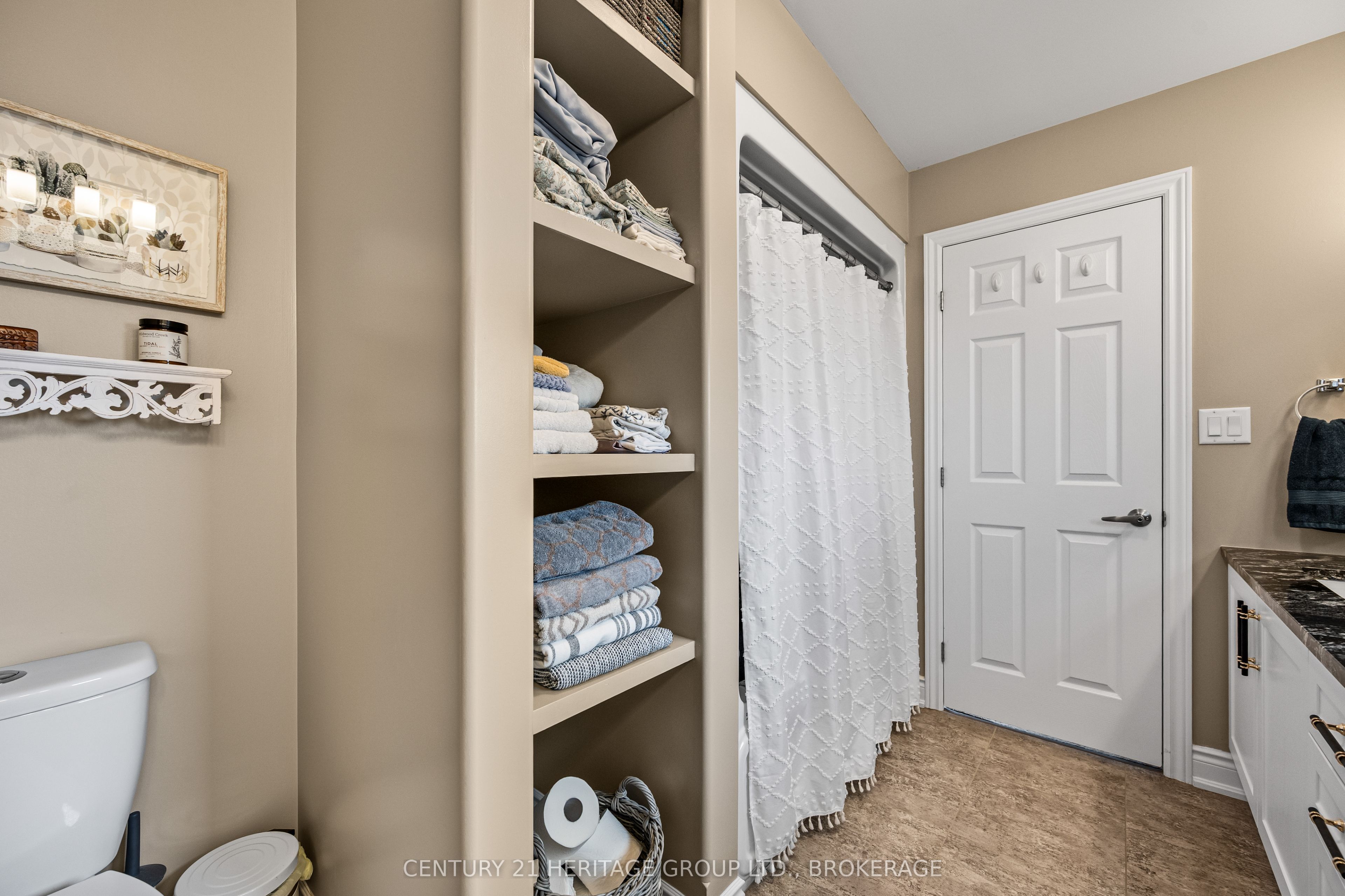 1530 Albany Drive Property Photo 16