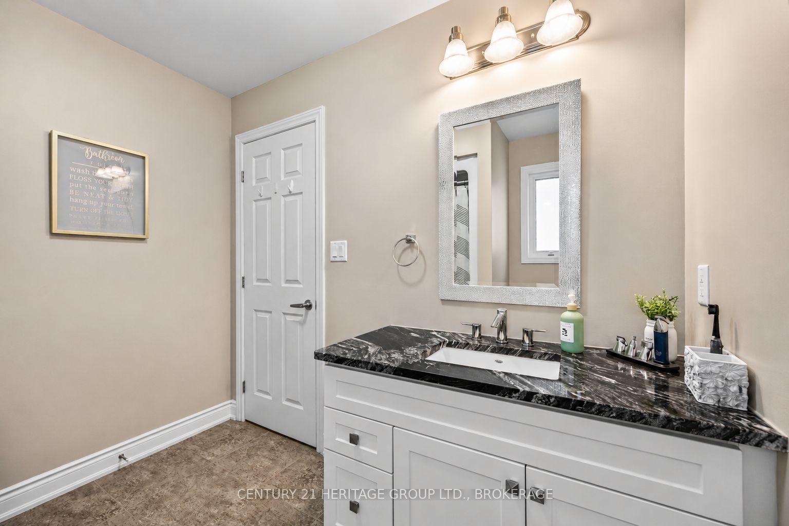 1530 Albany Drive Property Photo 23