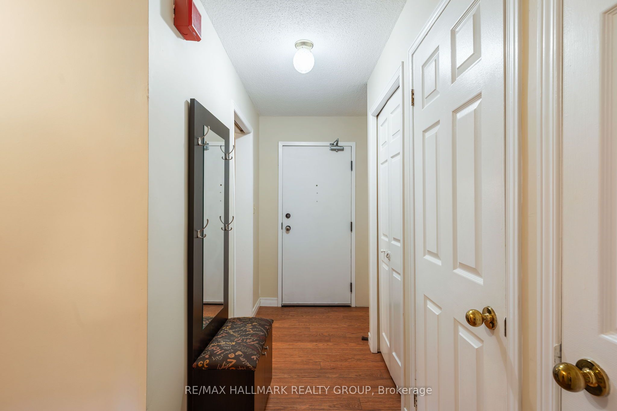 820 Laurier Boulevard 106 Property Photo 7