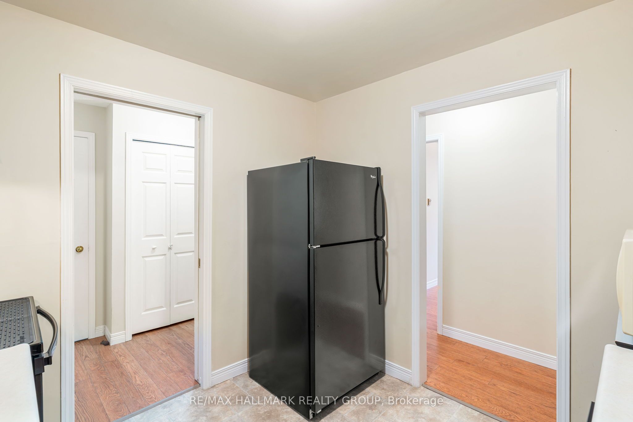 820 Laurier Boulevard 106 Property Photo 13