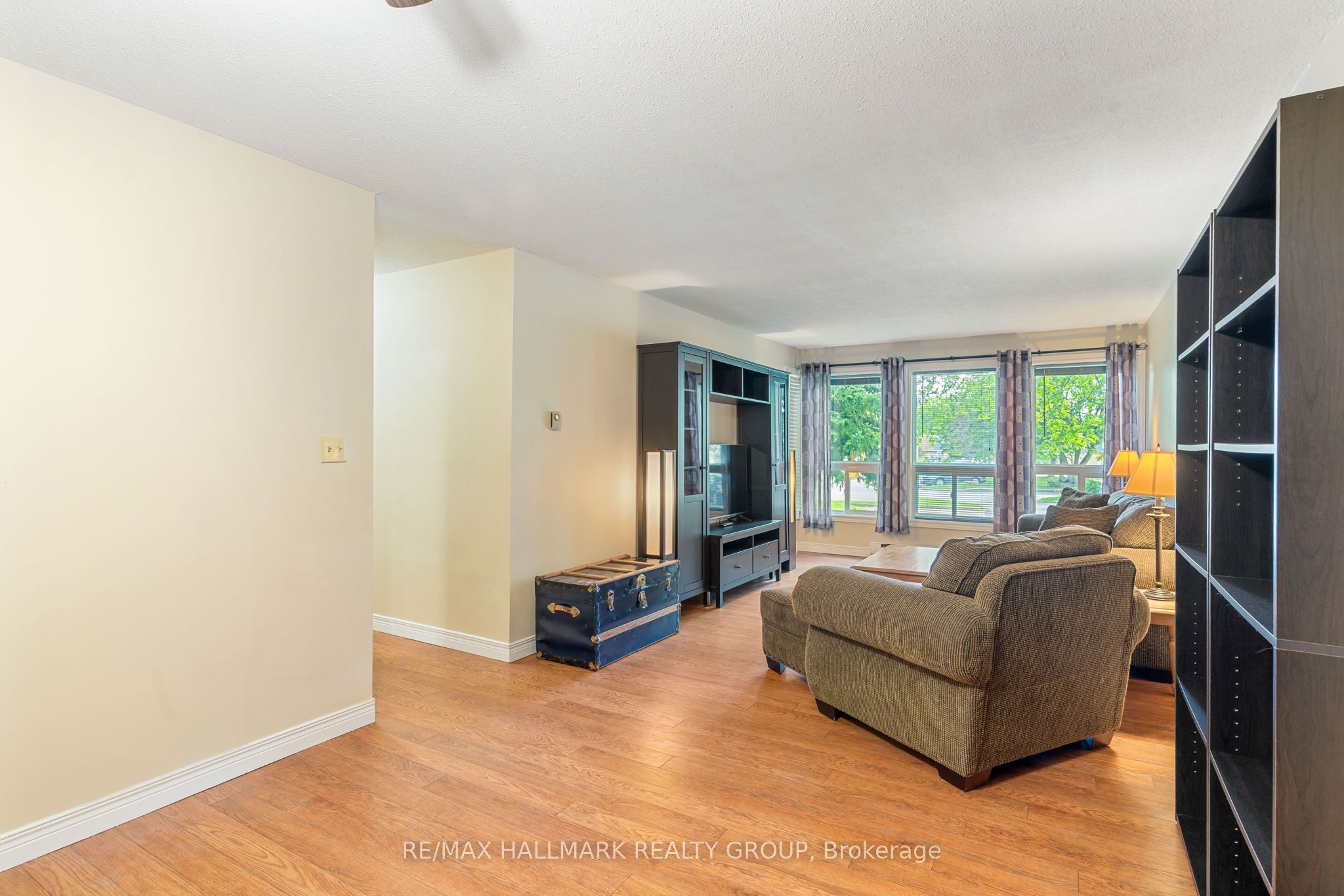 820 Laurier Boulevard 106 Property Photo 15