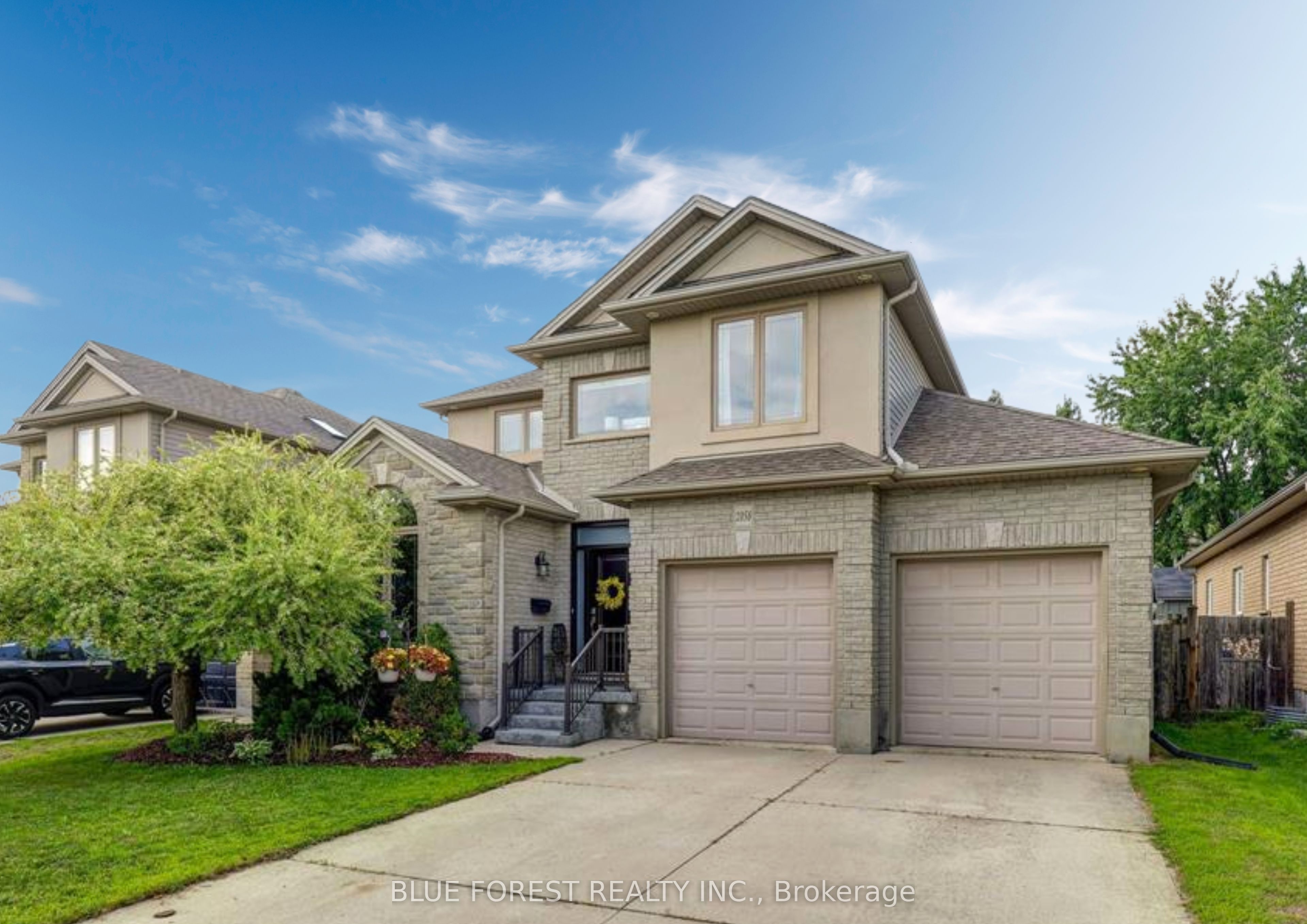 2058 Westpoint Heights Property Photo 1