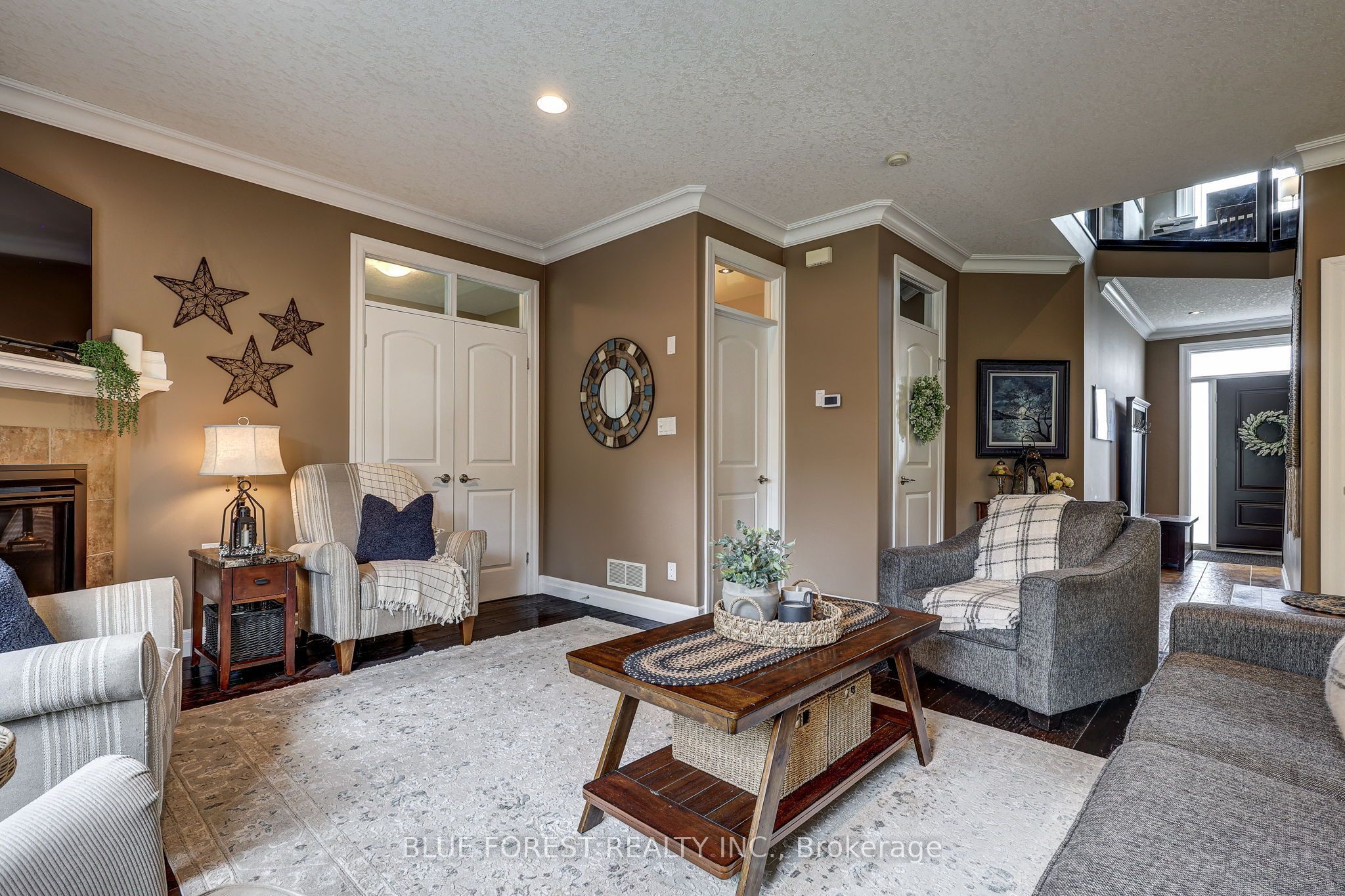2058 Westpoint Heights Property Photo 13