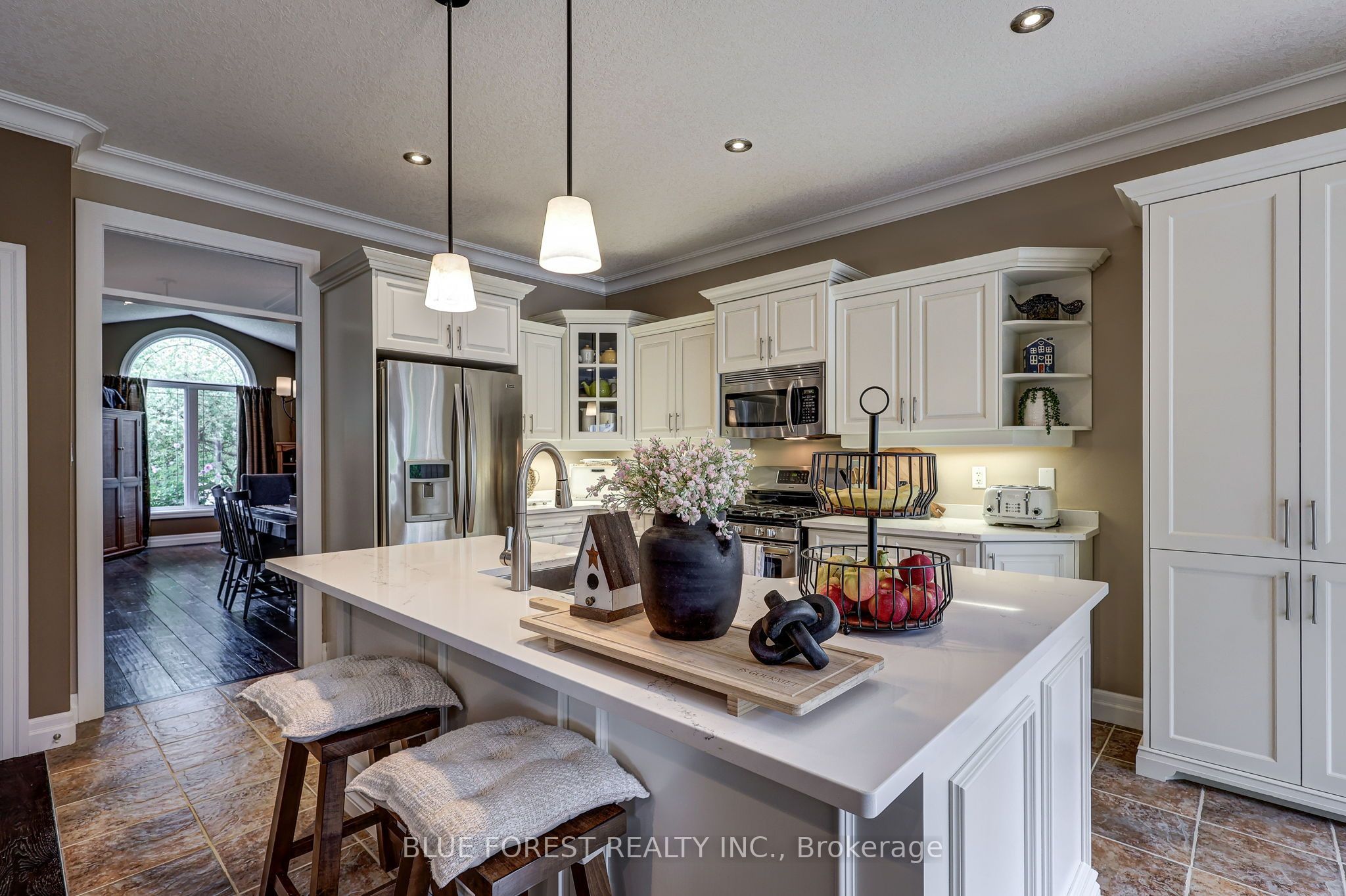 2058 Westpoint Heights Property Photo 17