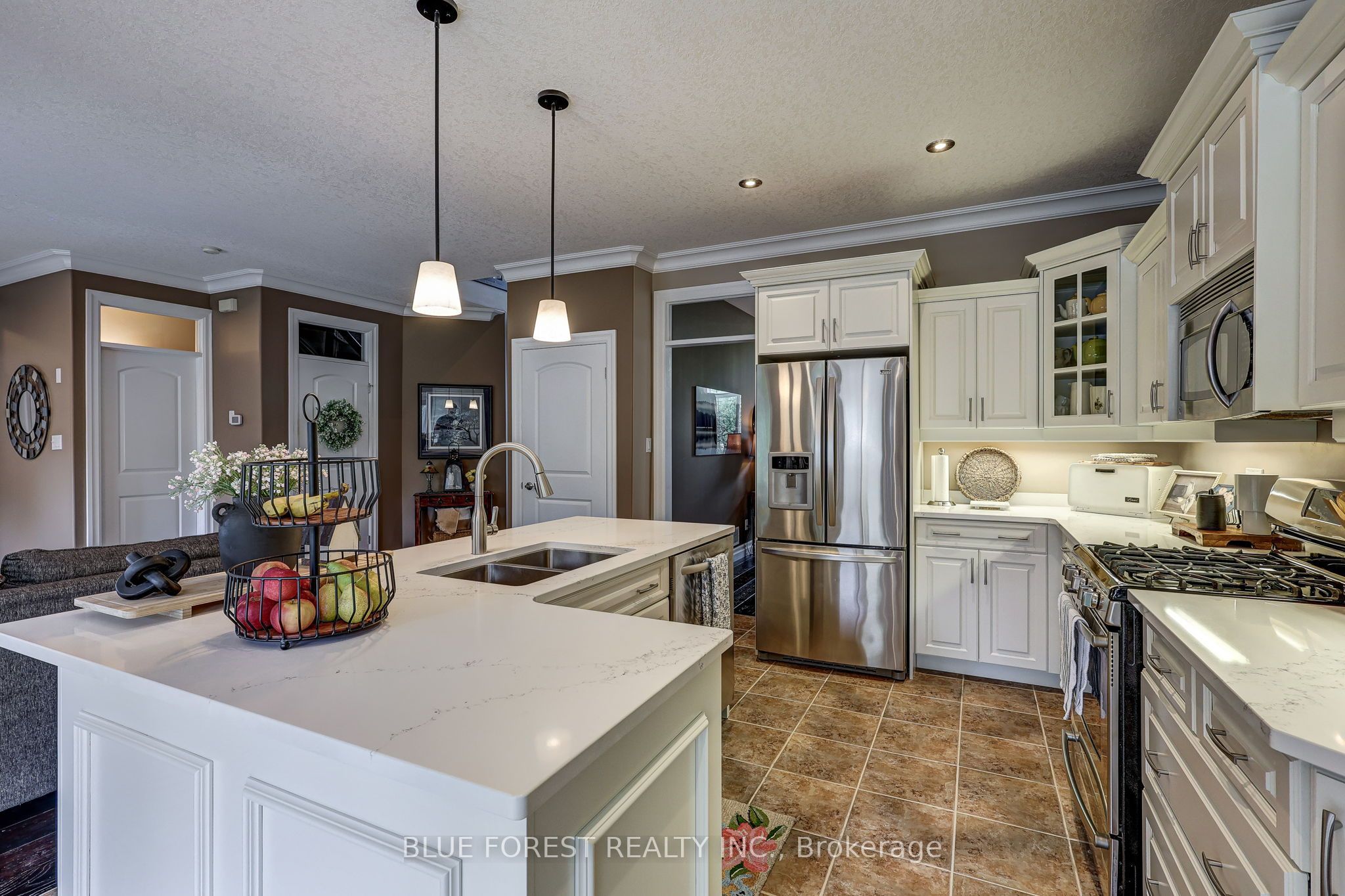 2058 Westpoint Heights Property Photo 18
