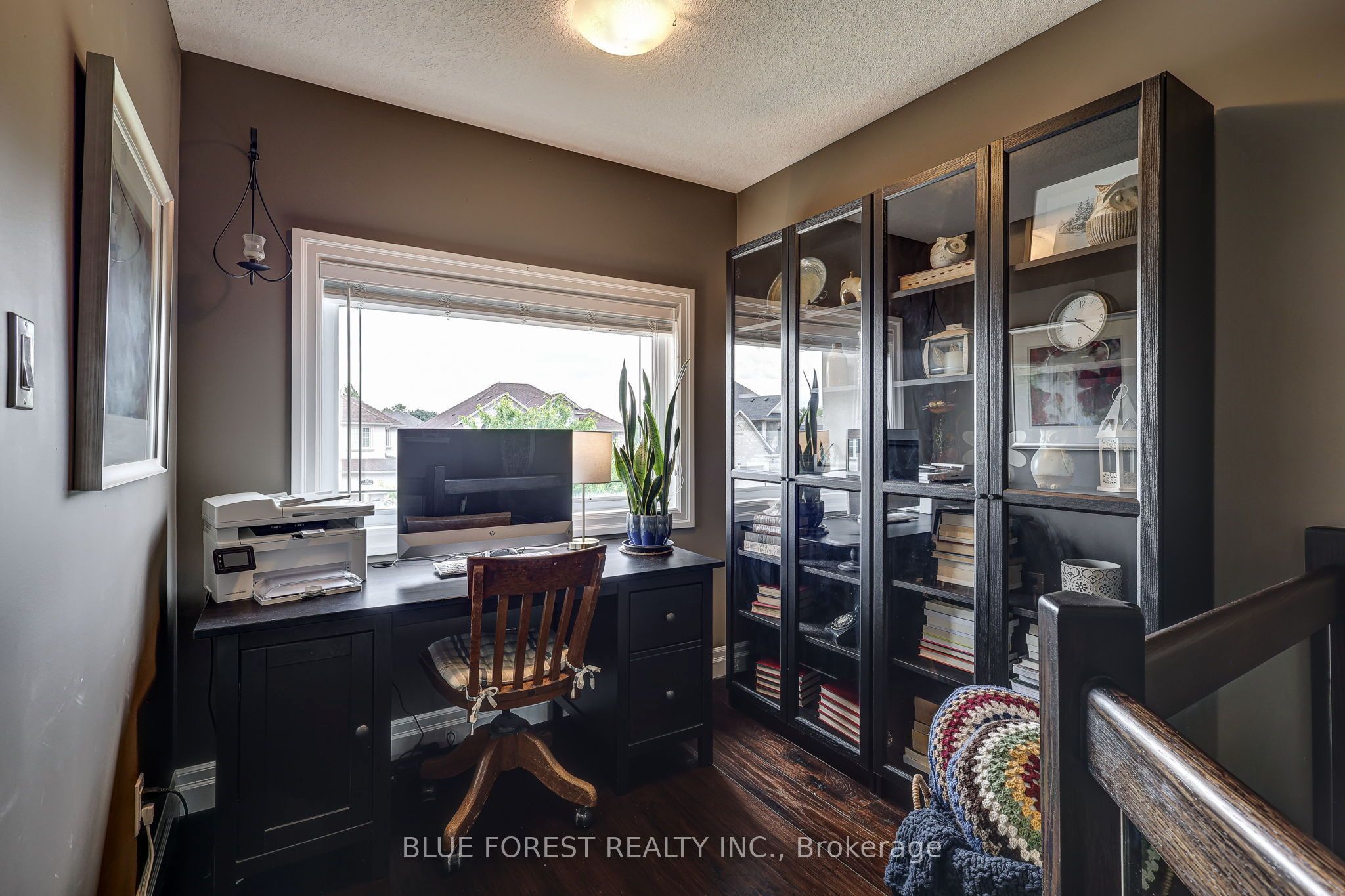 2058 Westpoint Heights Property Photo 24