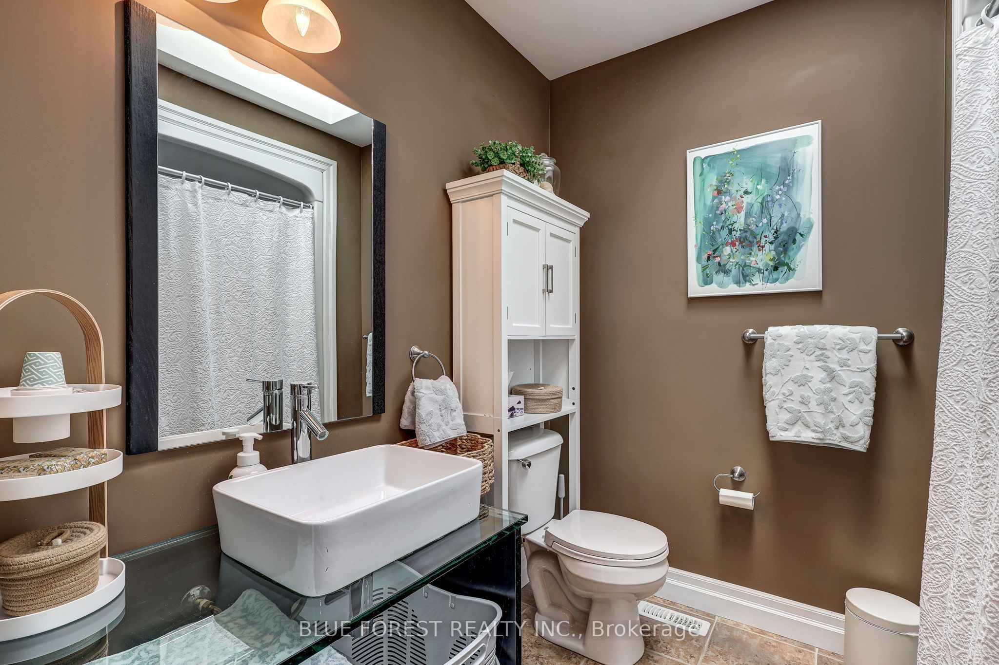 2058 Westpoint Heights Property Photo 30