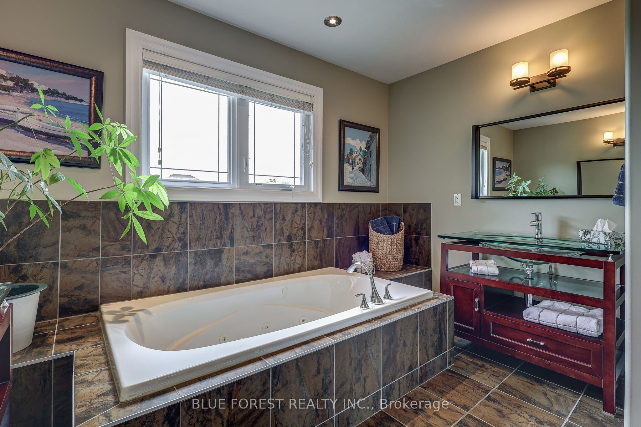 2058 Westpoint Heights Property Photo 36