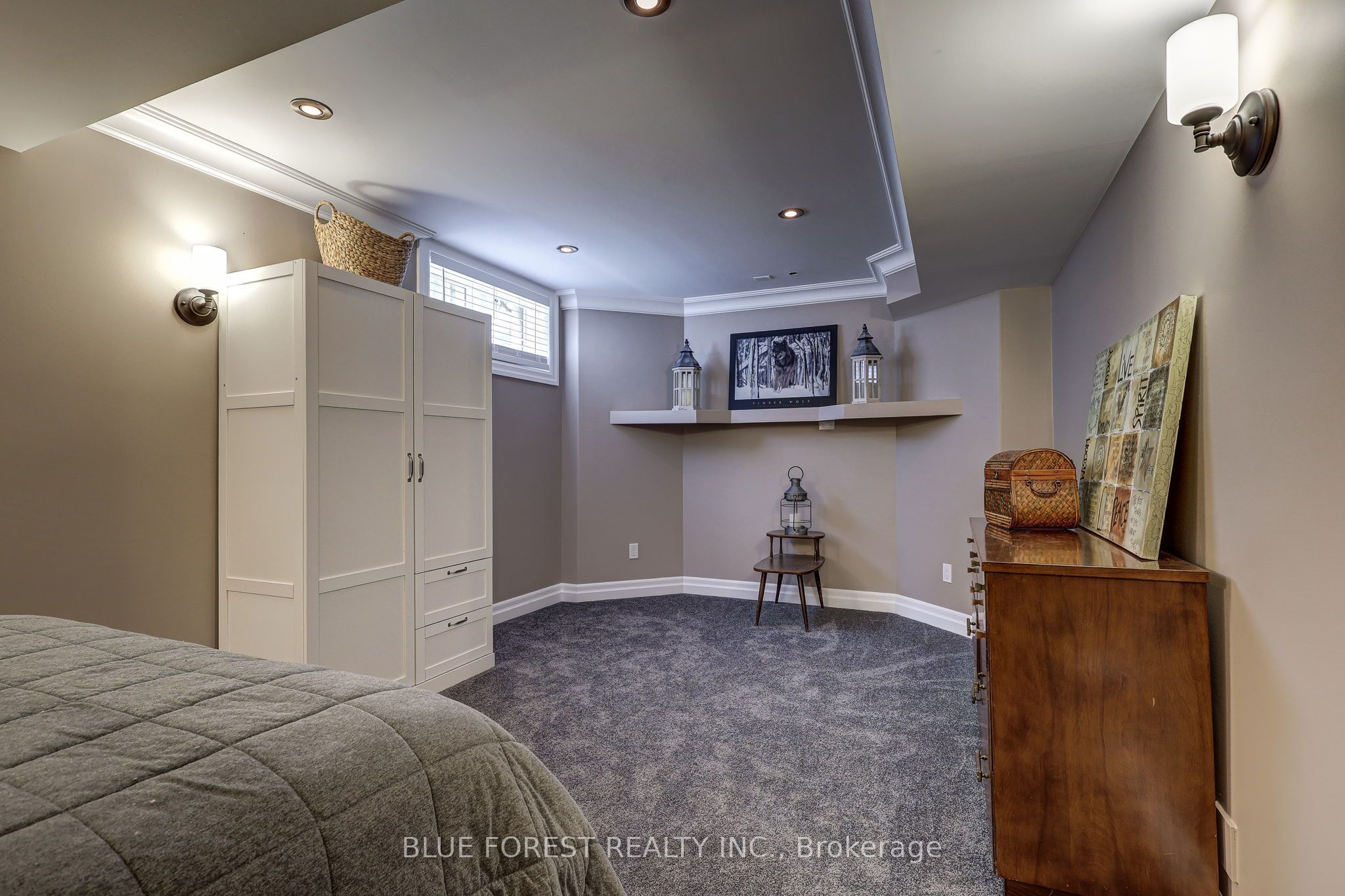 2058 Westpoint Heights Property Photo 41